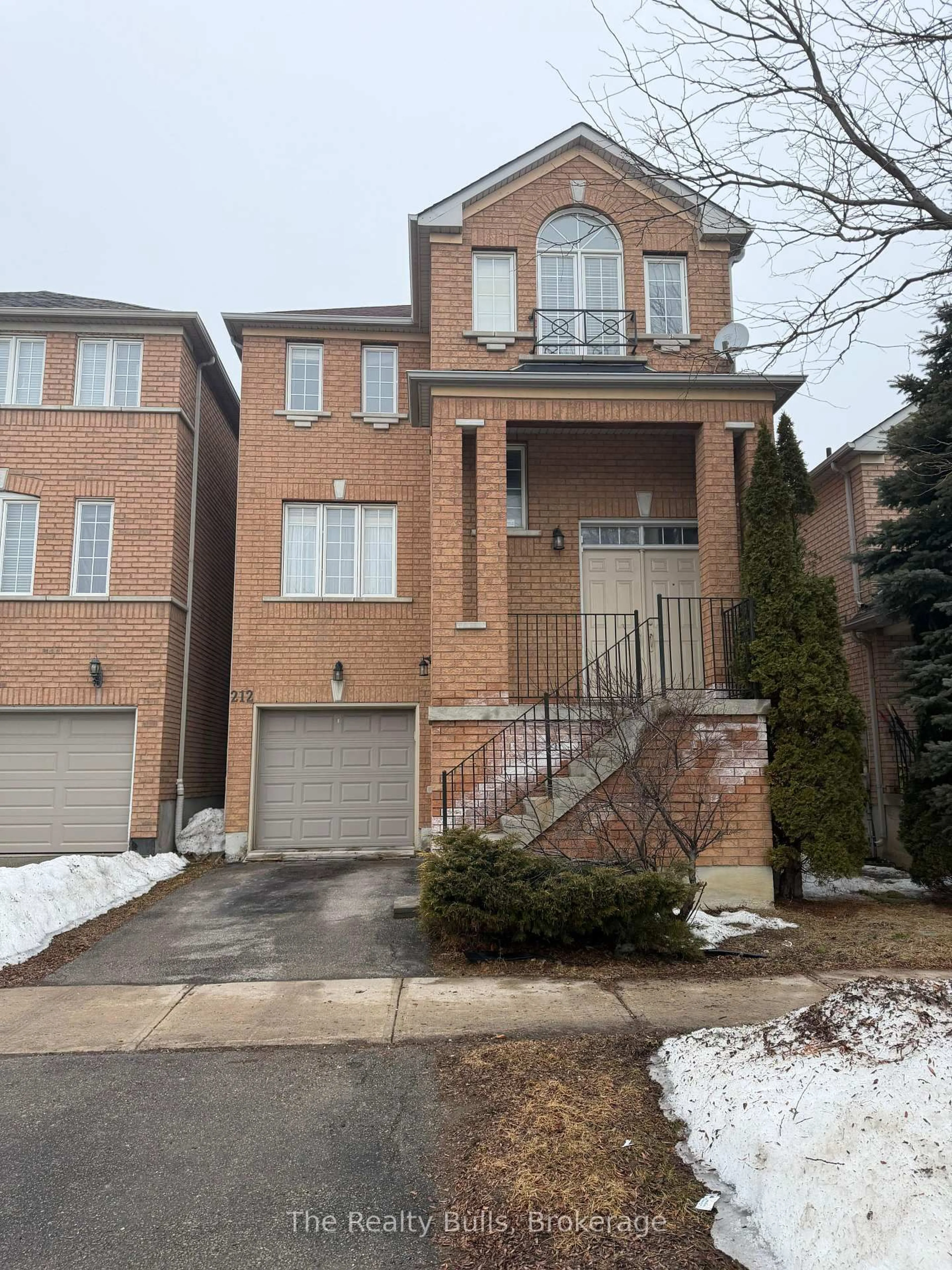Home with brick exterior material, street for 212 Yellowood Circ, Vaughan Ontario L4J 8M4