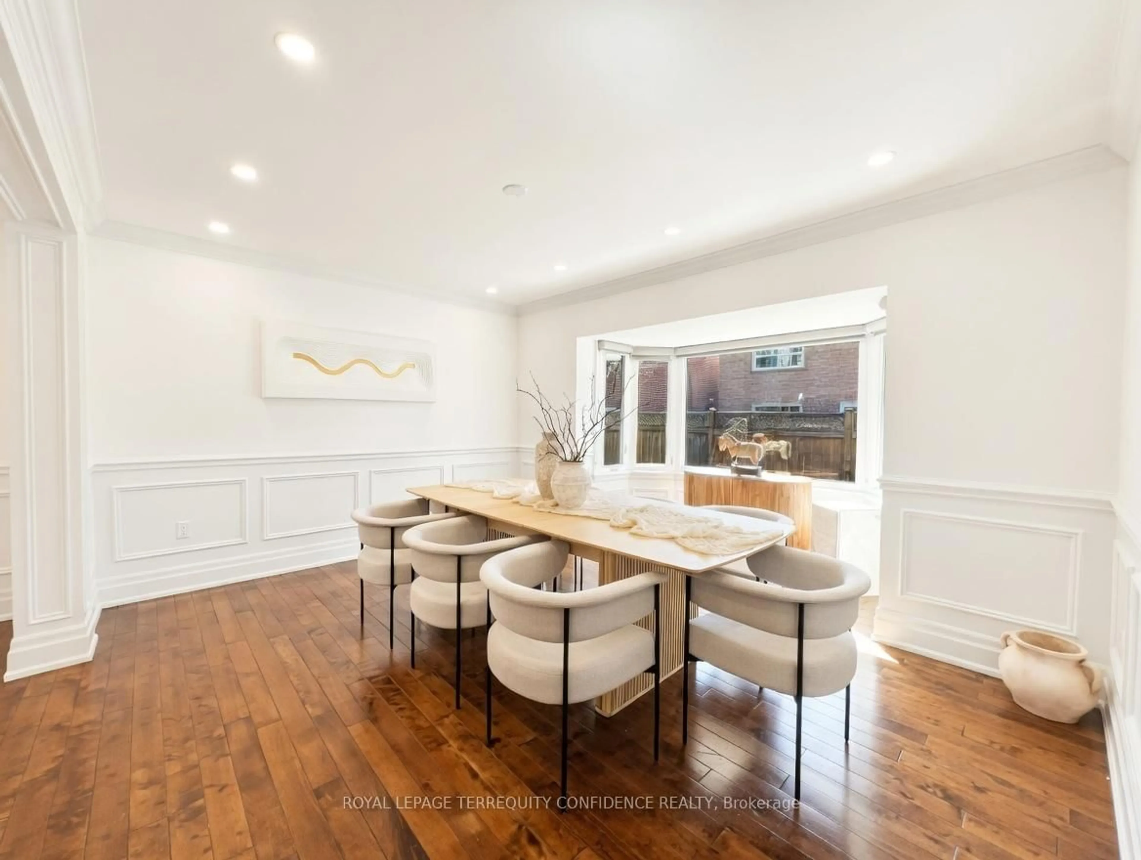 Unknown for 8 Colleen St, Vaughan Ontario L4J 5H1