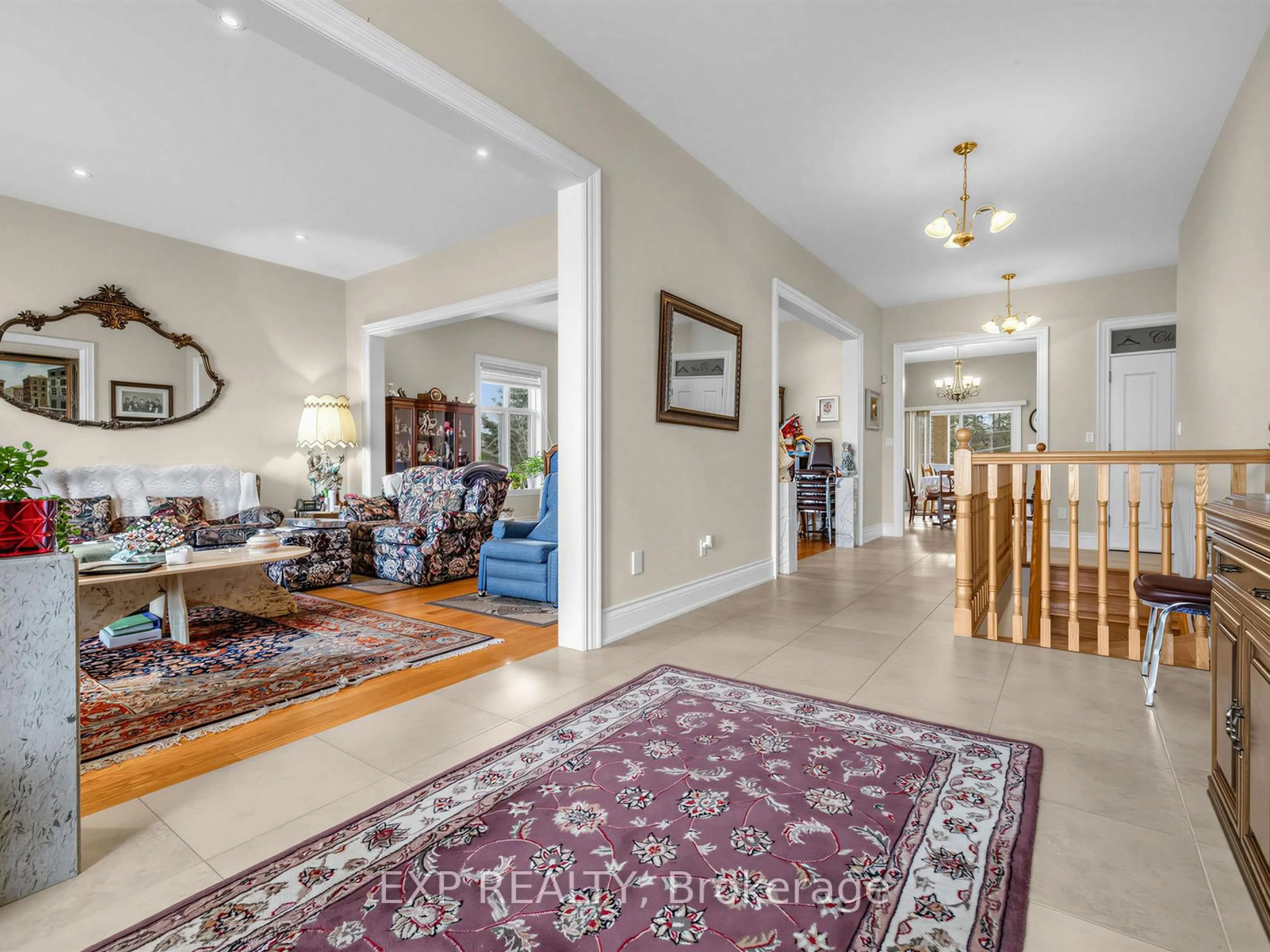 Indoor foyer for 40 Simmons St, Vaughan Ontario L4H 4X7