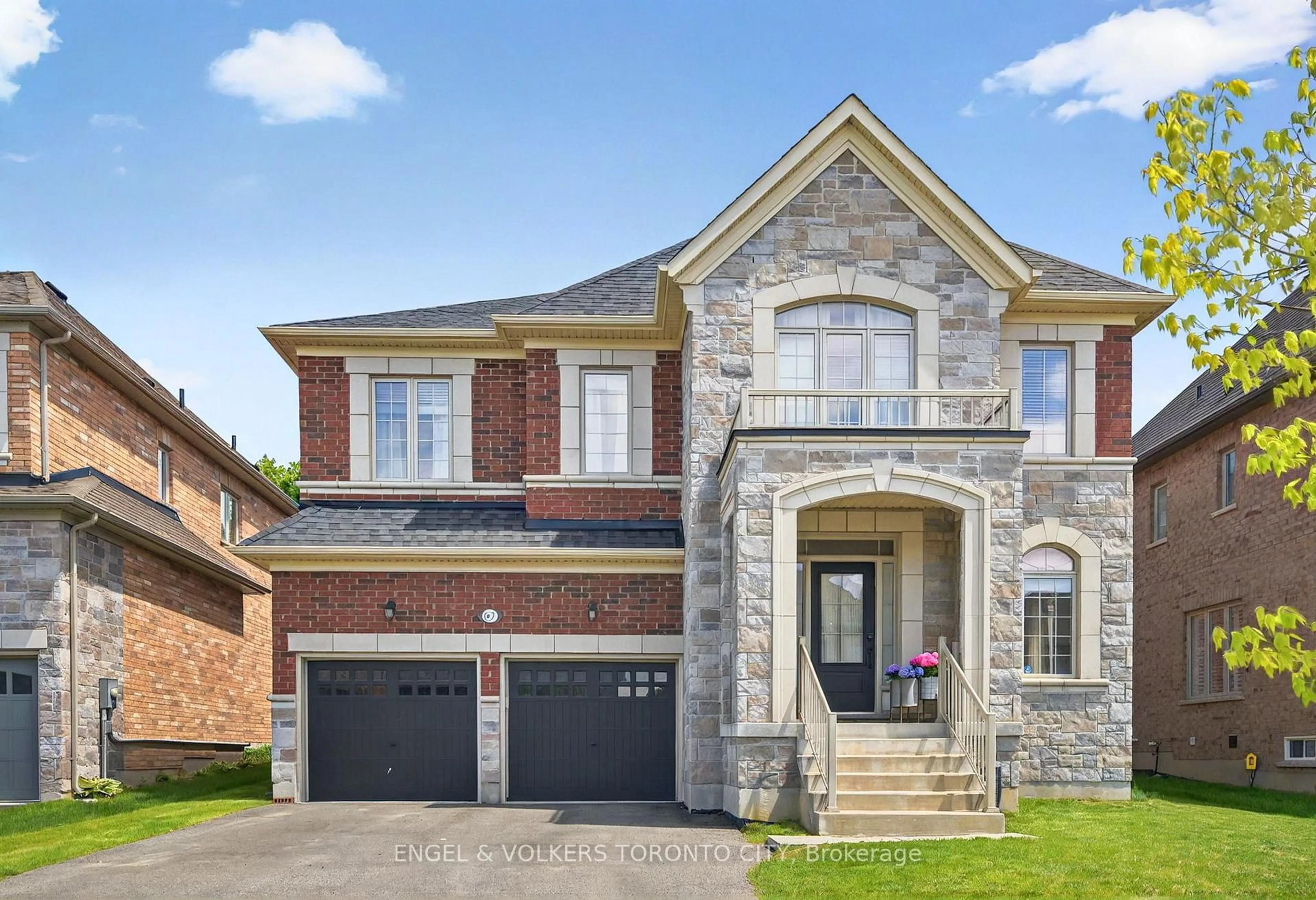 Home with brick exterior material, street for 67 Alf Neely Way, Newmarket Ontario L3Y 0C6