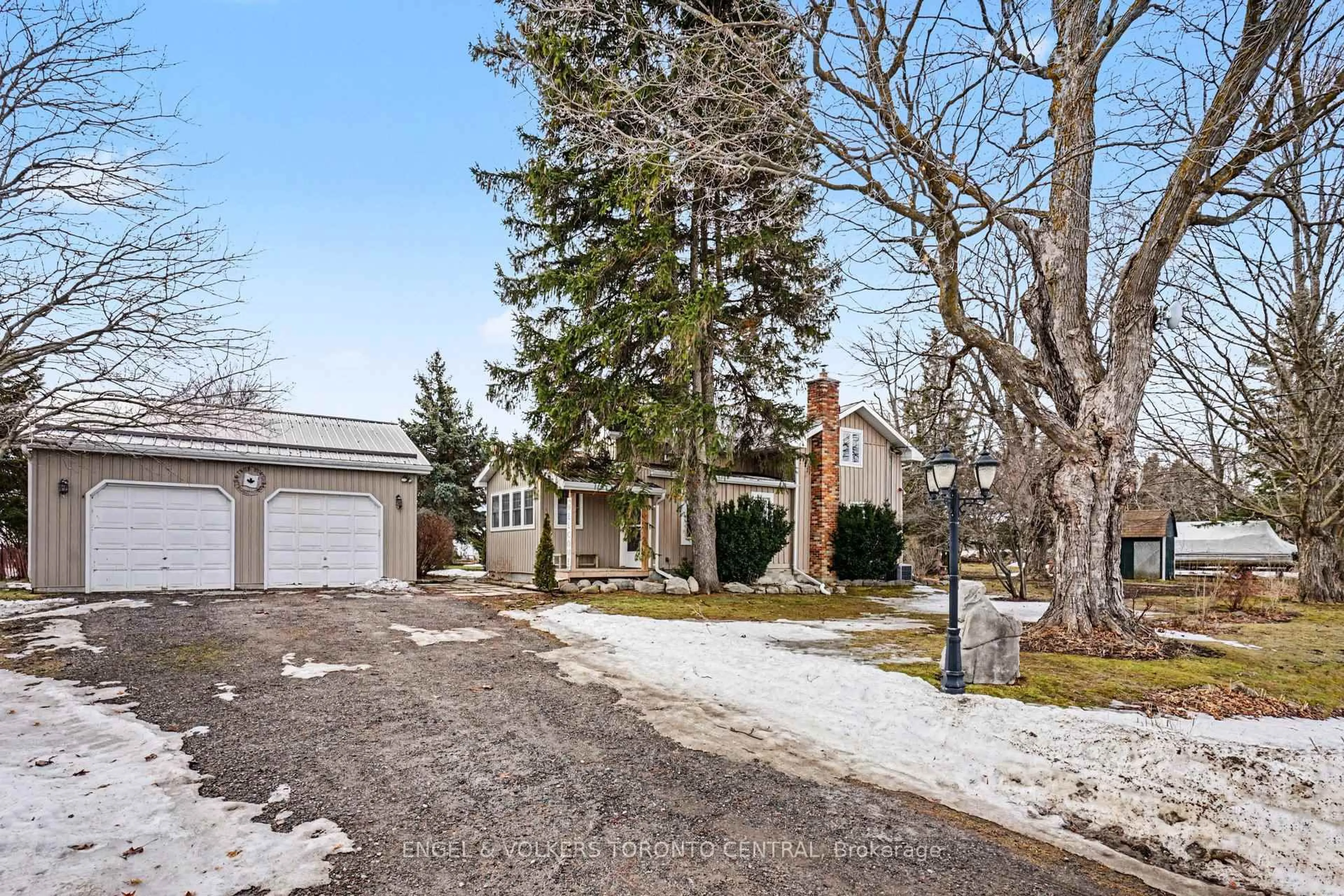 A pic from outside/outdoor area/front of a property/back of a property/a pic from drone, street for 1210 Concession 11 Rd, Brock Ontario L0E 1E0