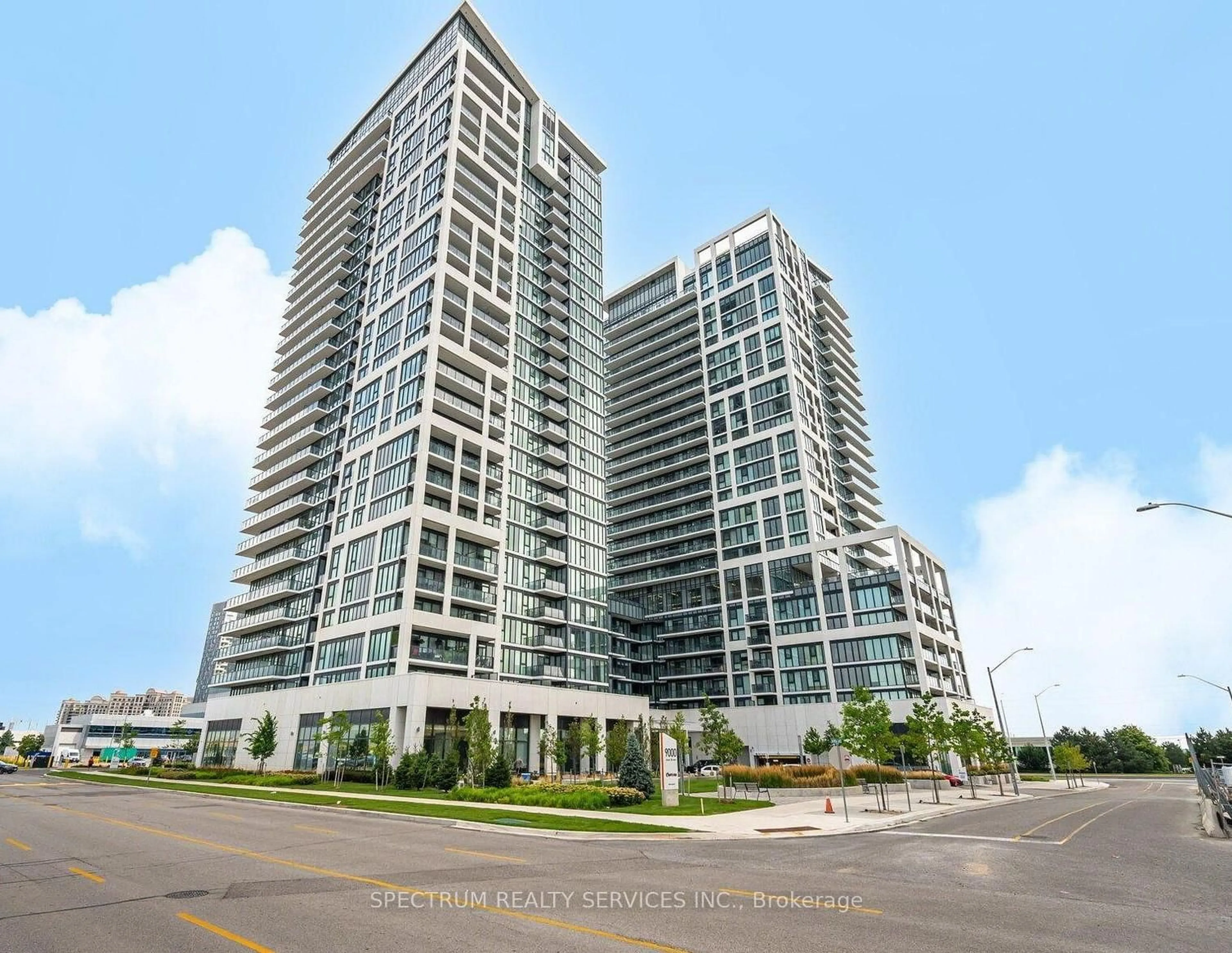 Indoor foyer for 9000 Jane St #2302, Vaughan Ontario L4K 0M6