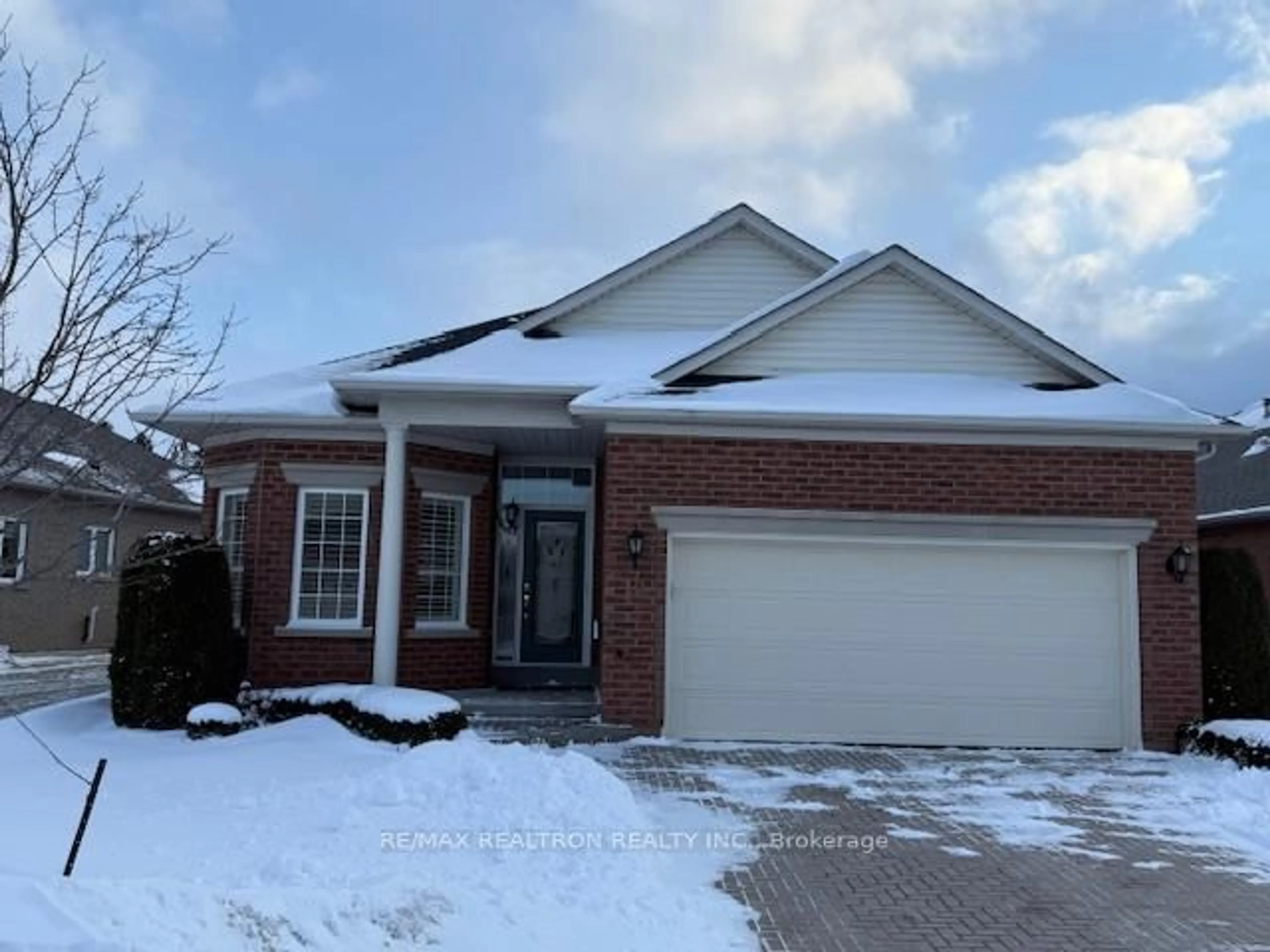 Home with brick exterior material, street for 19 Andys Ally, Whitchurch-Stouffville Ontario L4A 1N7