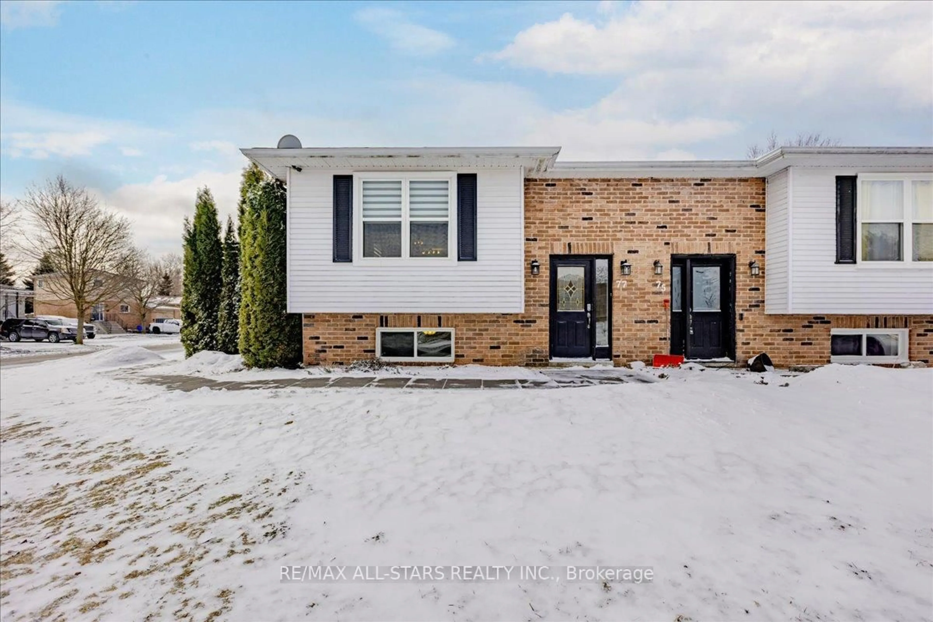 Home with brick exterior material, street for 77 Biscayne Blvd, Georgina Ontario L4P 3M8