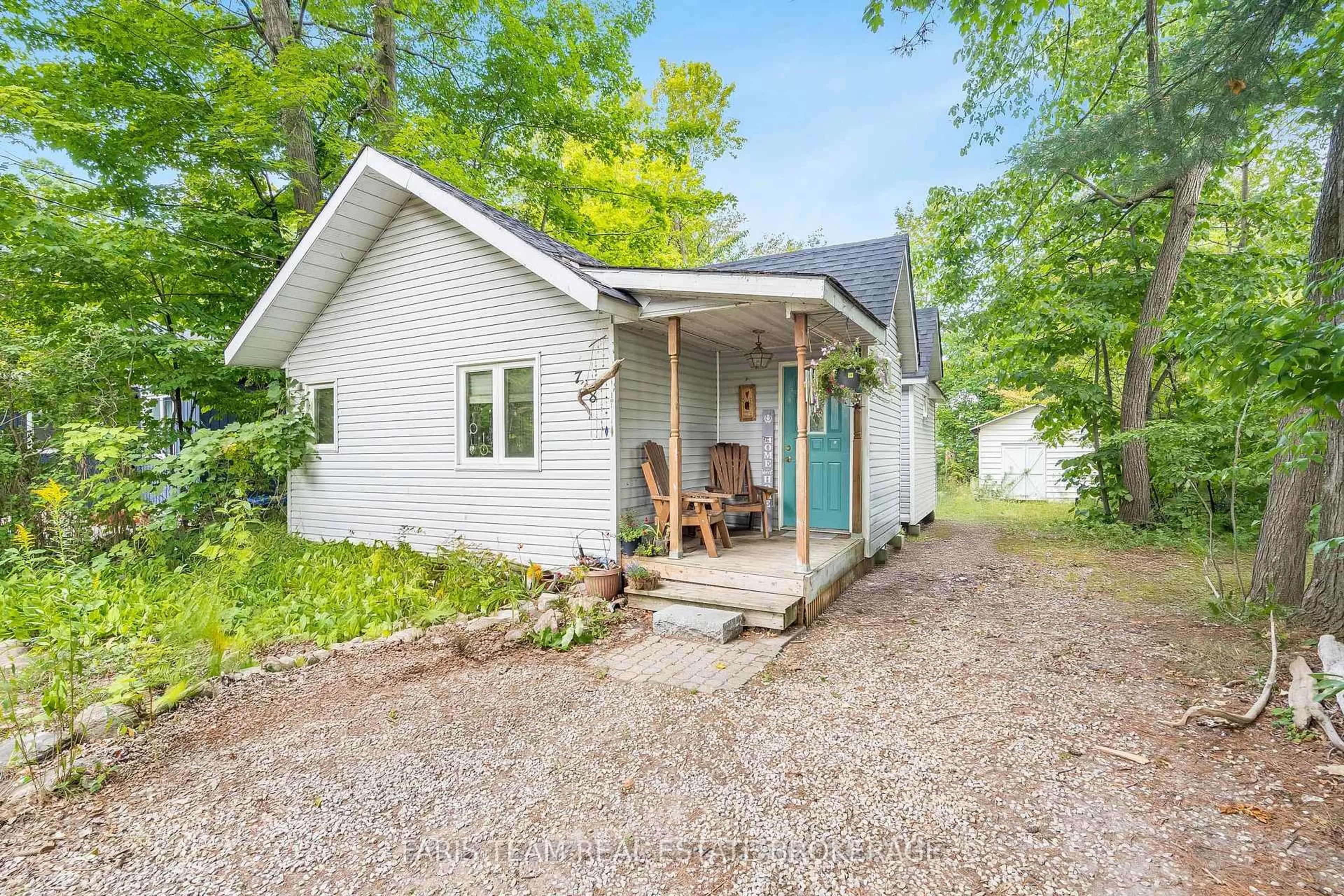 Unknown for 728 Hastings Ave, Innisfil Ontario L9S 1Z3