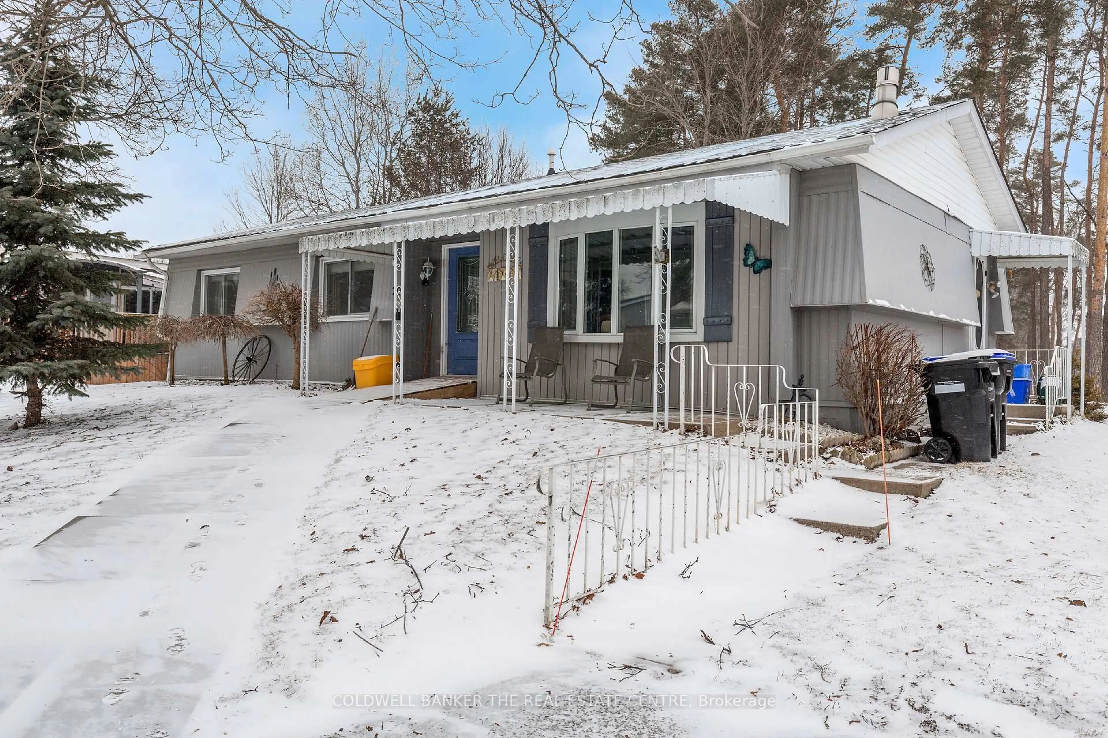 Unknown for 29 Main St, Innisfil Ontario L9S 1L9