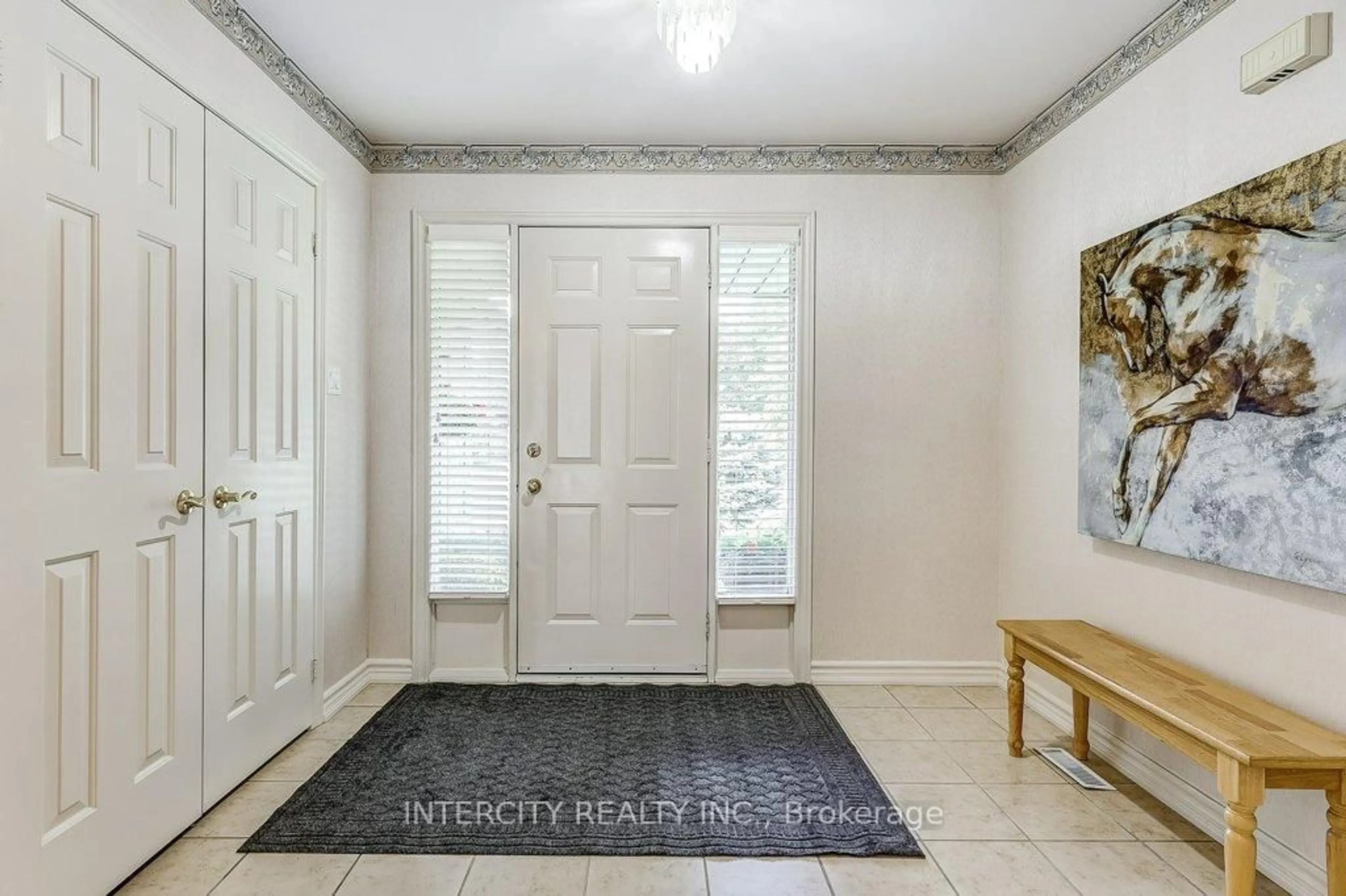 Indoor entryway for 21 Marylebone Cres, Richmond Hill Ontario L4E 2L5