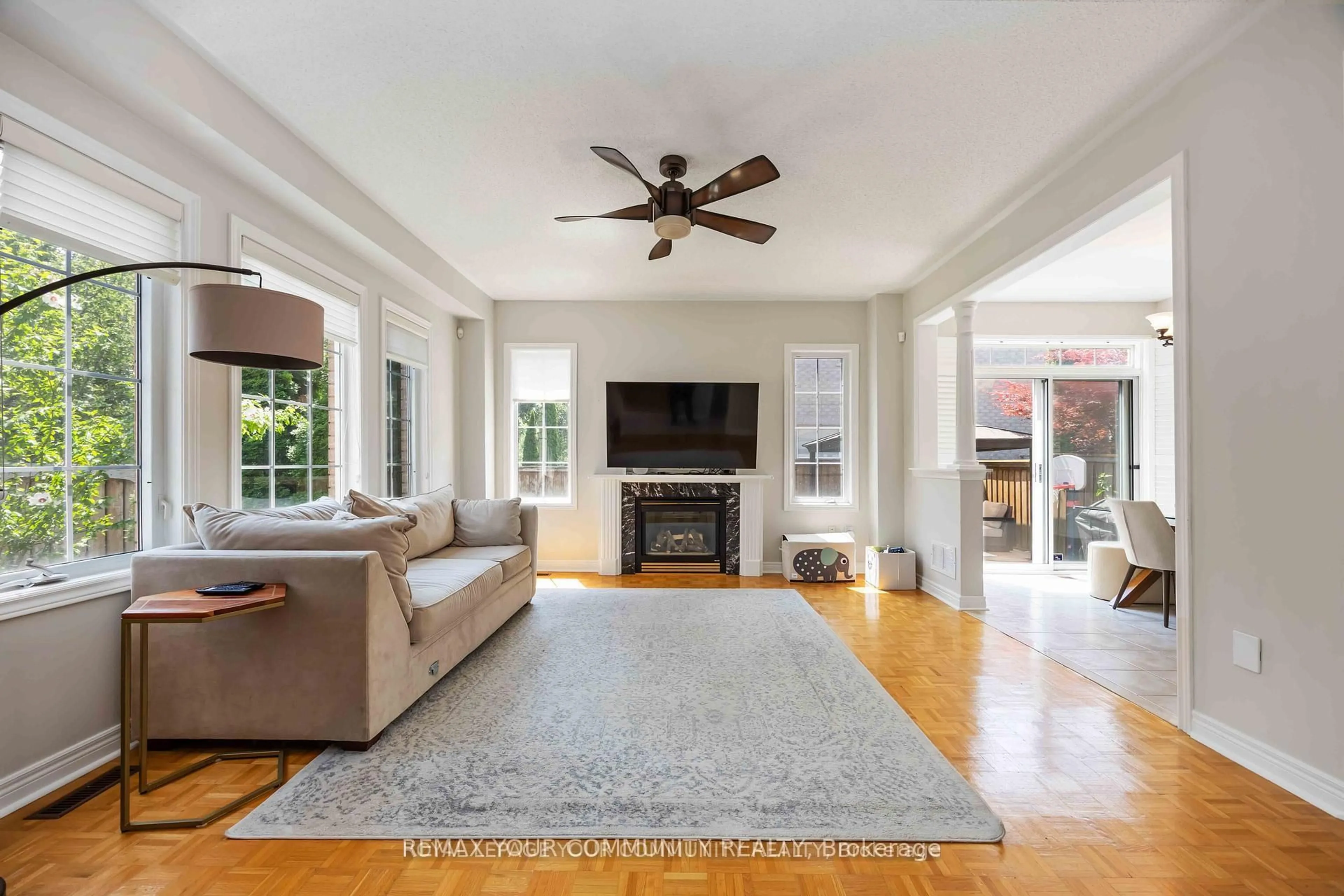 Living room with furniture, unknown for 57 Turning Leaf Dr, Vaughan Ontario L4H 2J5