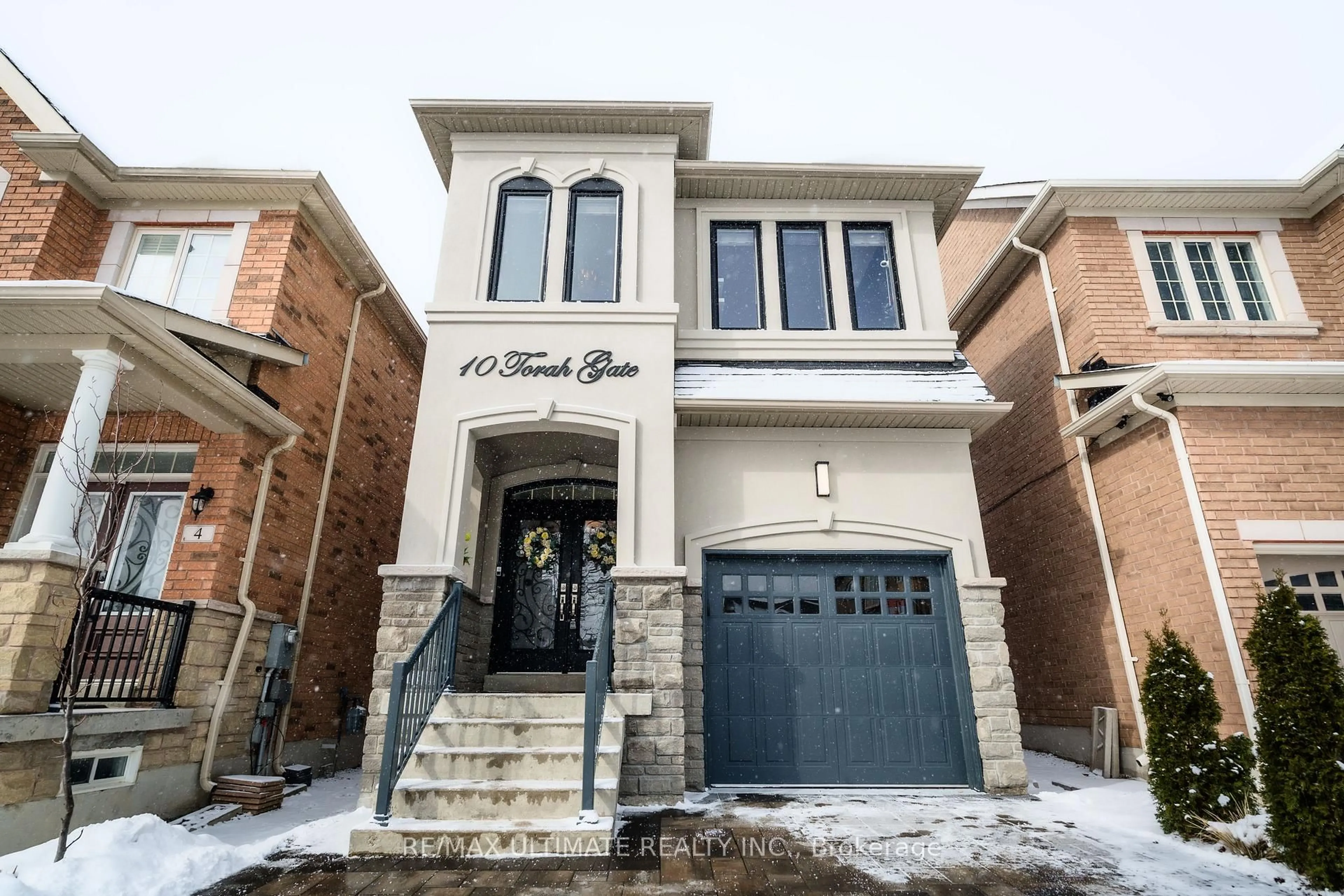 Home with brick exterior material, street for 10 Torah Gate, Vaughan Ontario L6A 0H3