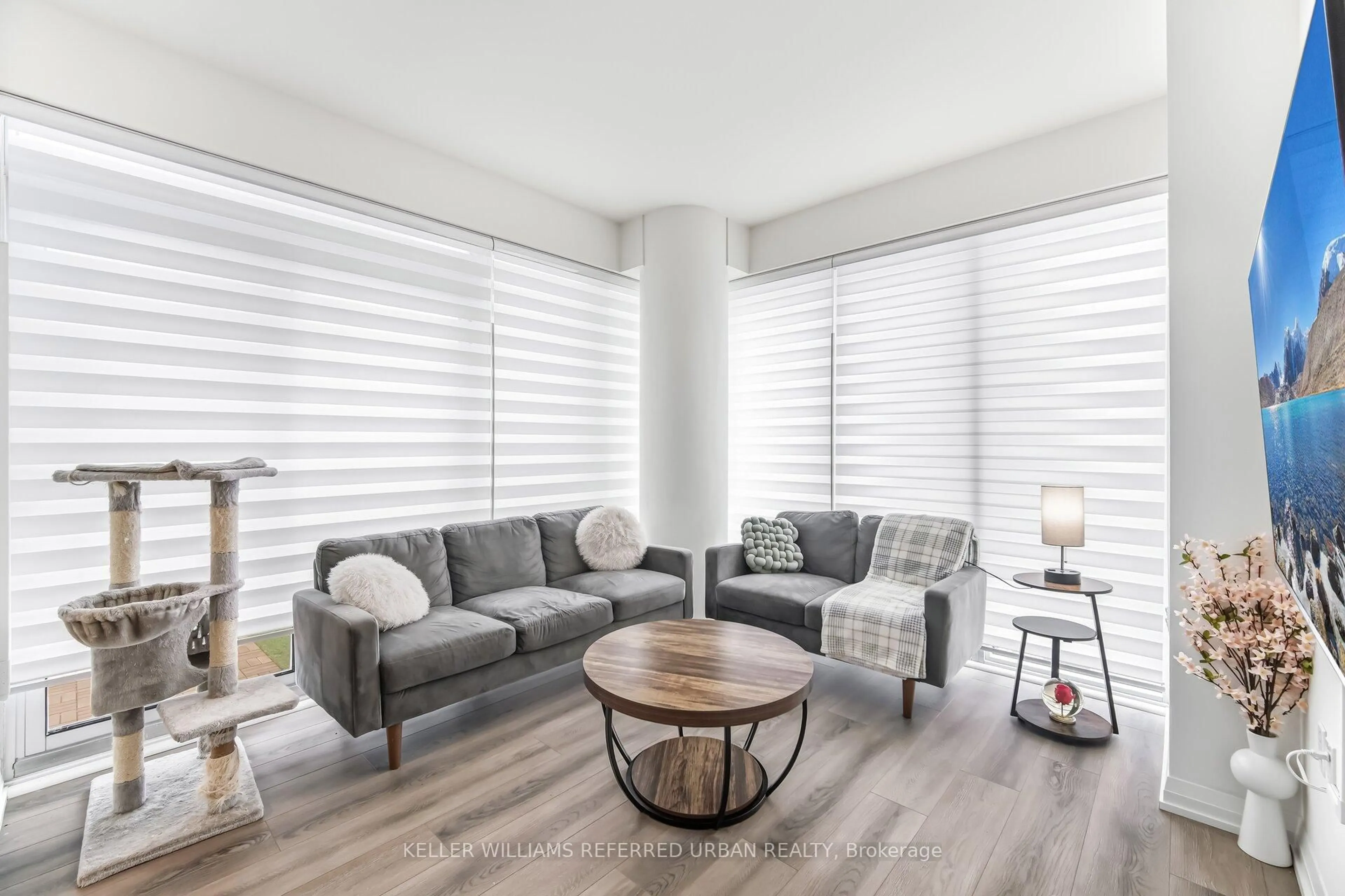 Living room with furniture, unknown for 9000 Jane St #1115, Vaughan Ontario L4K 0M6