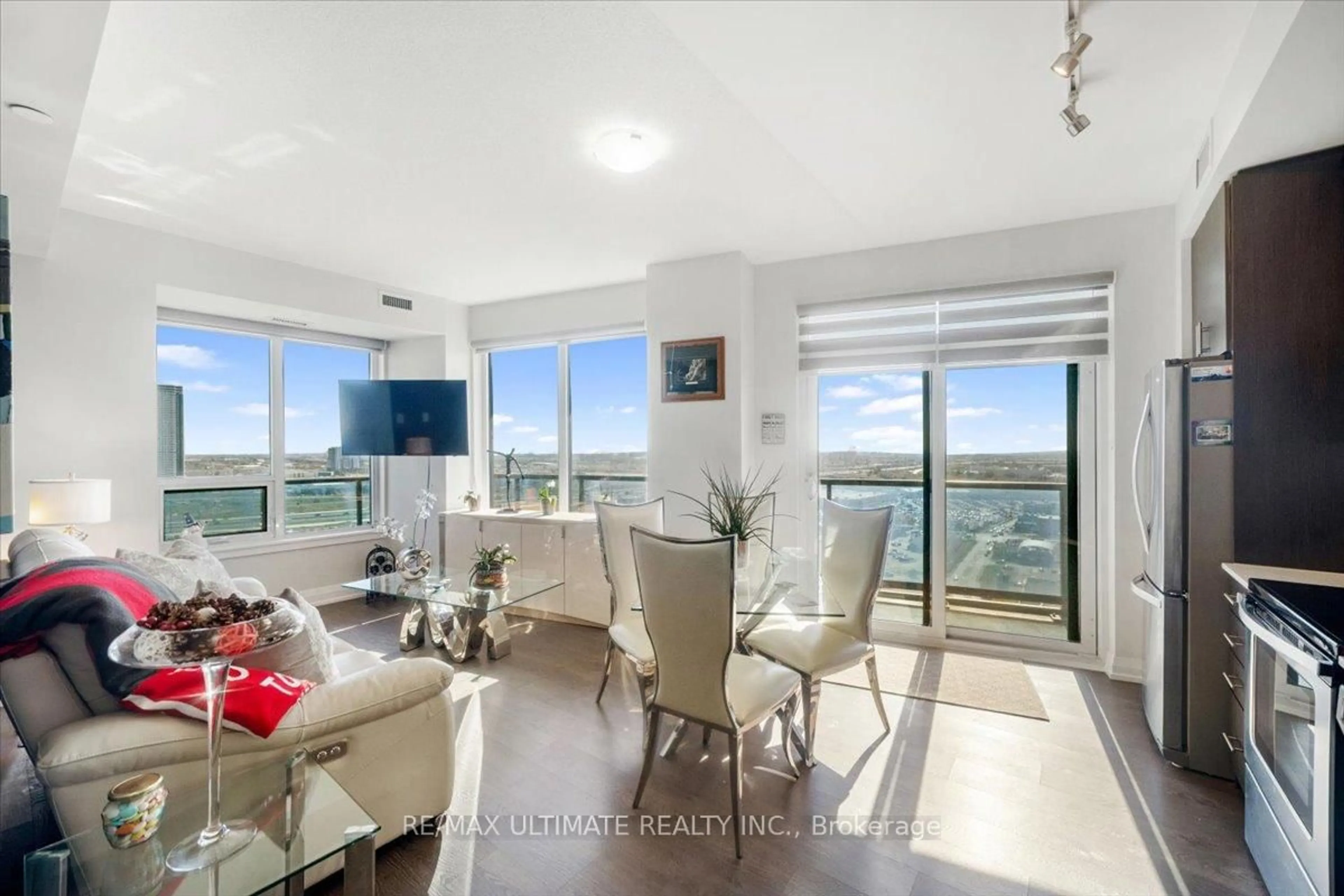 Living room with furniture, unknown for 3600 Highway 7 Highway #2008, Vaughan Ontario L4L 0G7