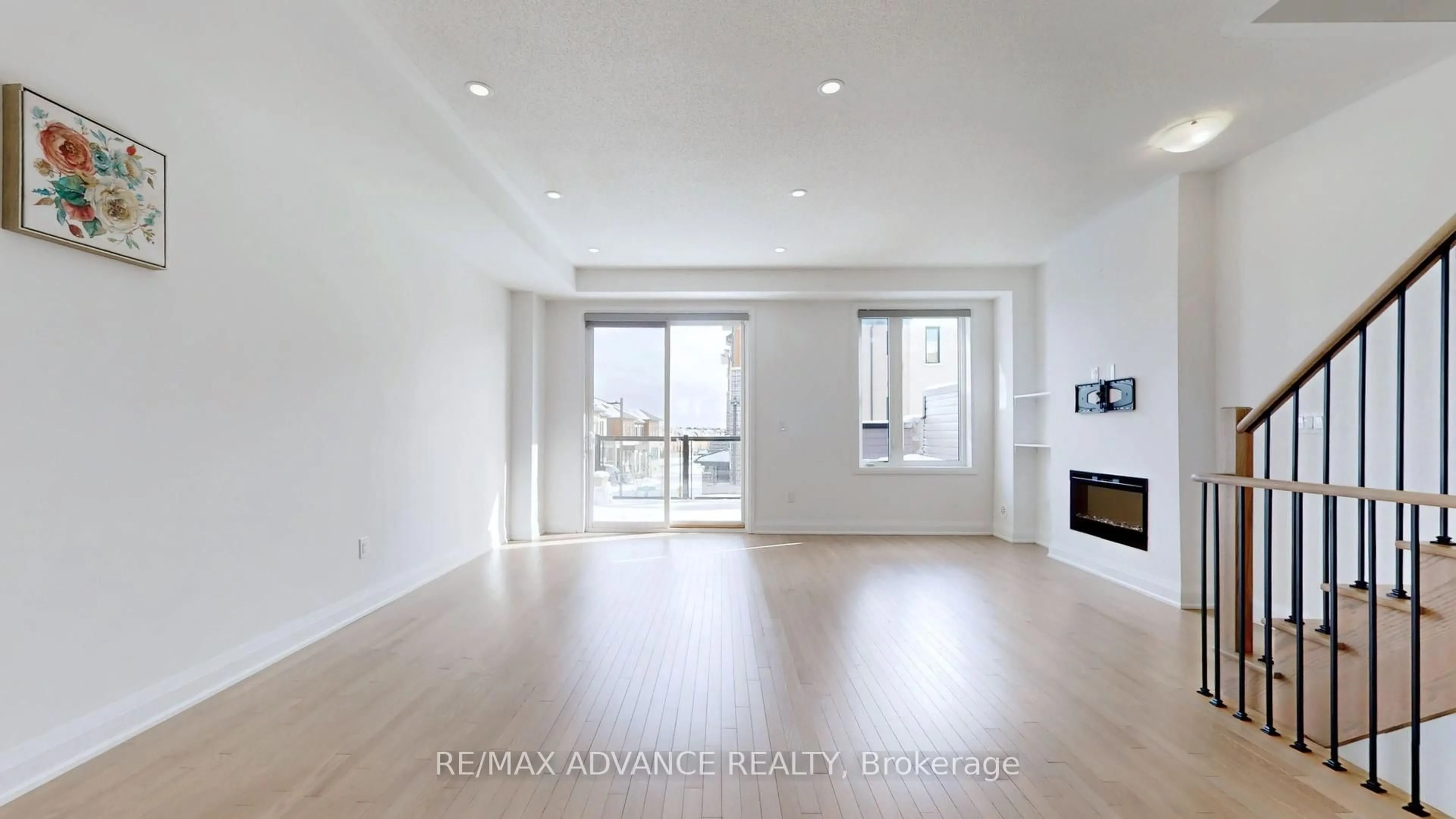 Unknown for 4 Carole Bell Way, Markham Ontario L6E 0W2