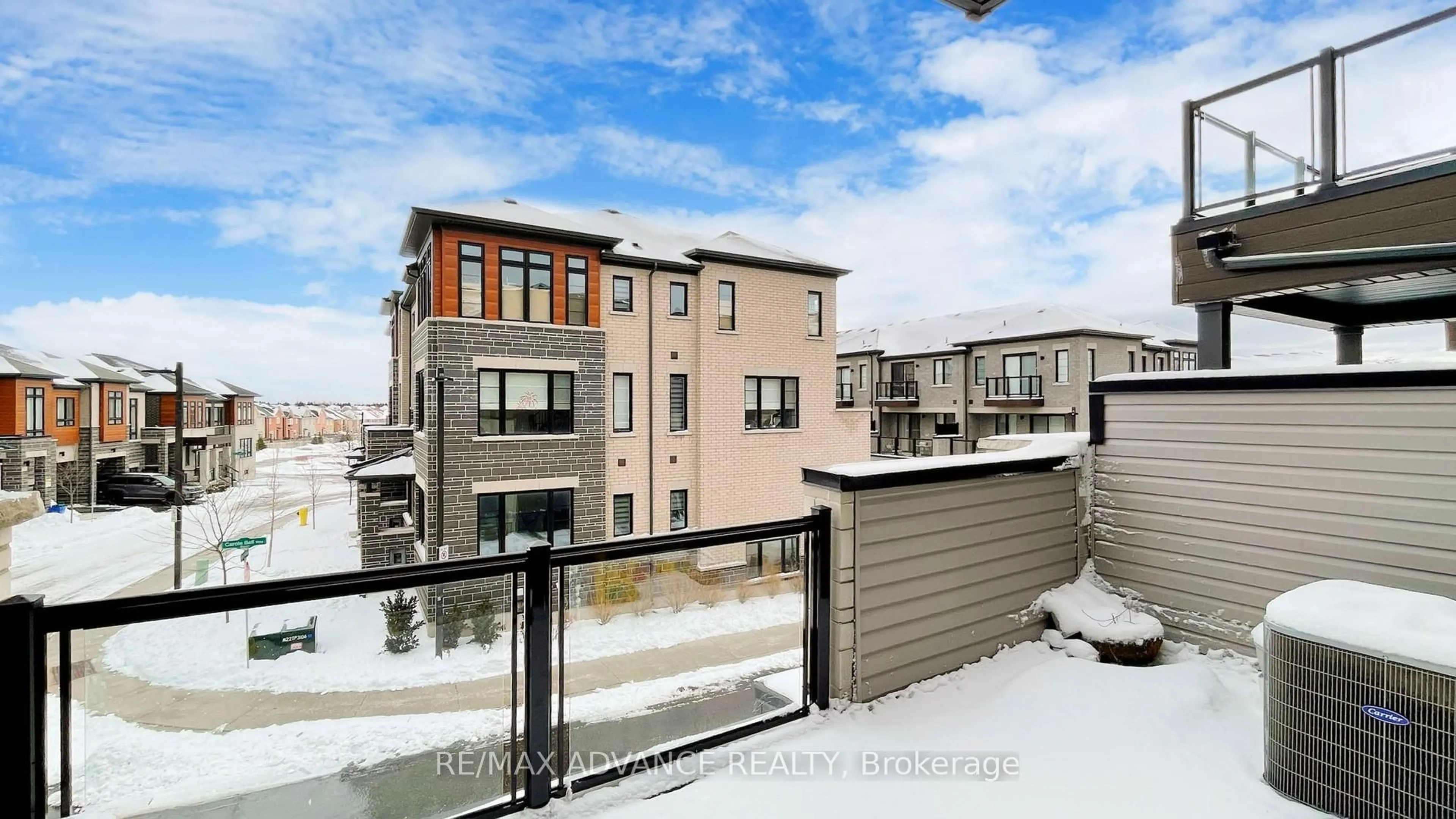 Unknown for 4 Carole Bell Way, Markham Ontario L6E 0W2