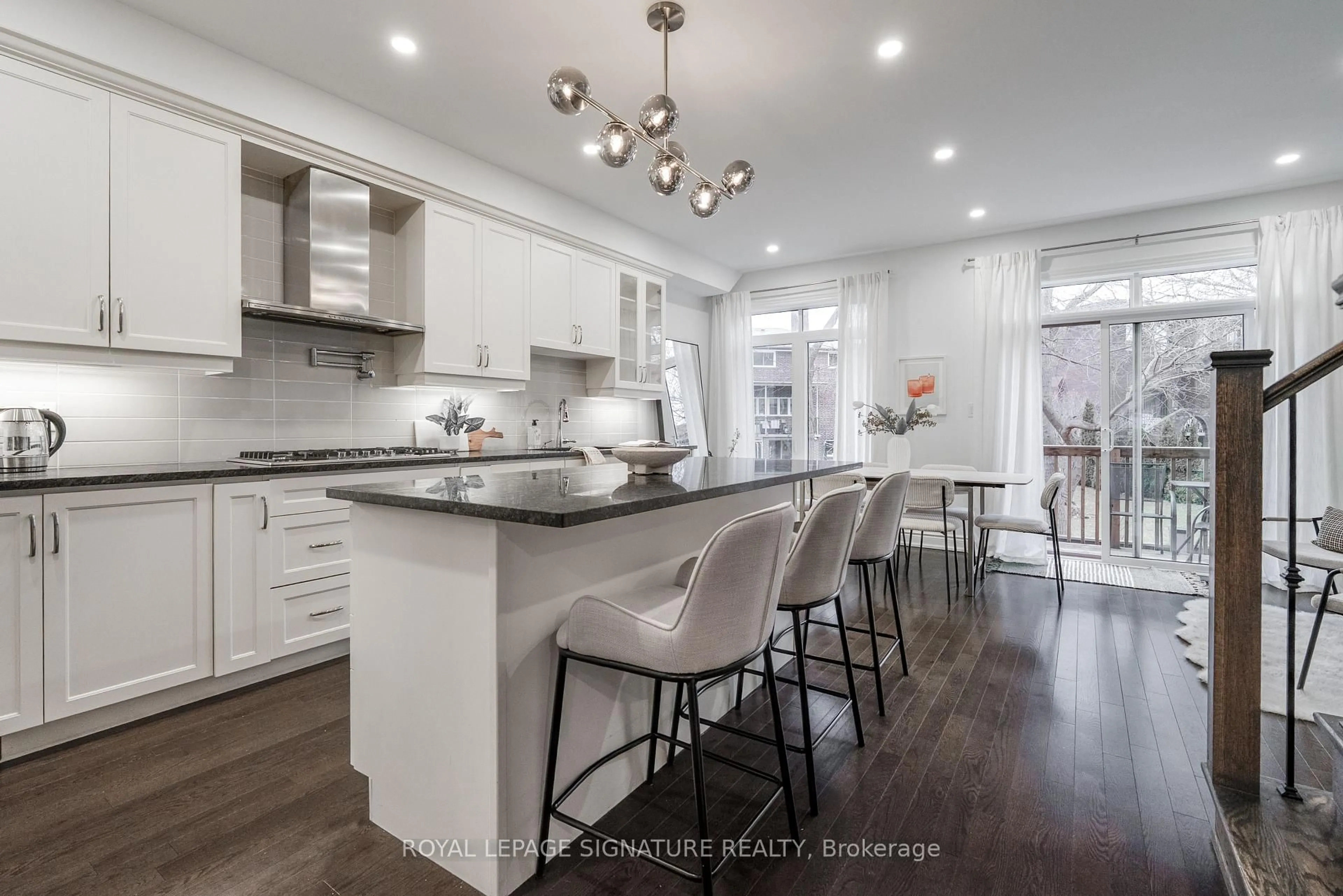 Open concept kitchen, unknown for 14 Queen Mary Crt, Vaughan Ontario L4L 0H9