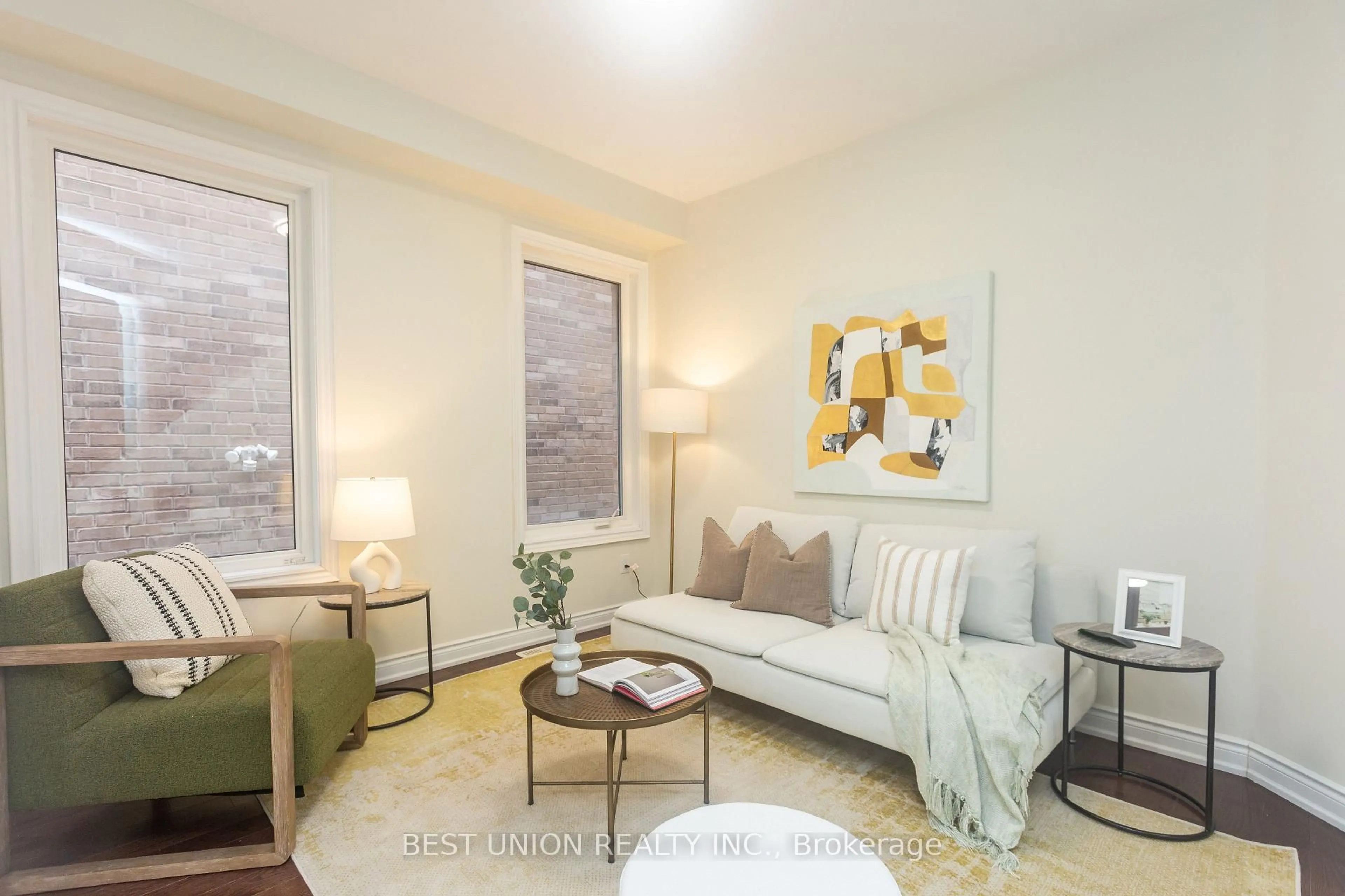 Living room with furniture, unknown for 31 Bernbridge Rd, Markham Ontario L6B 0S3