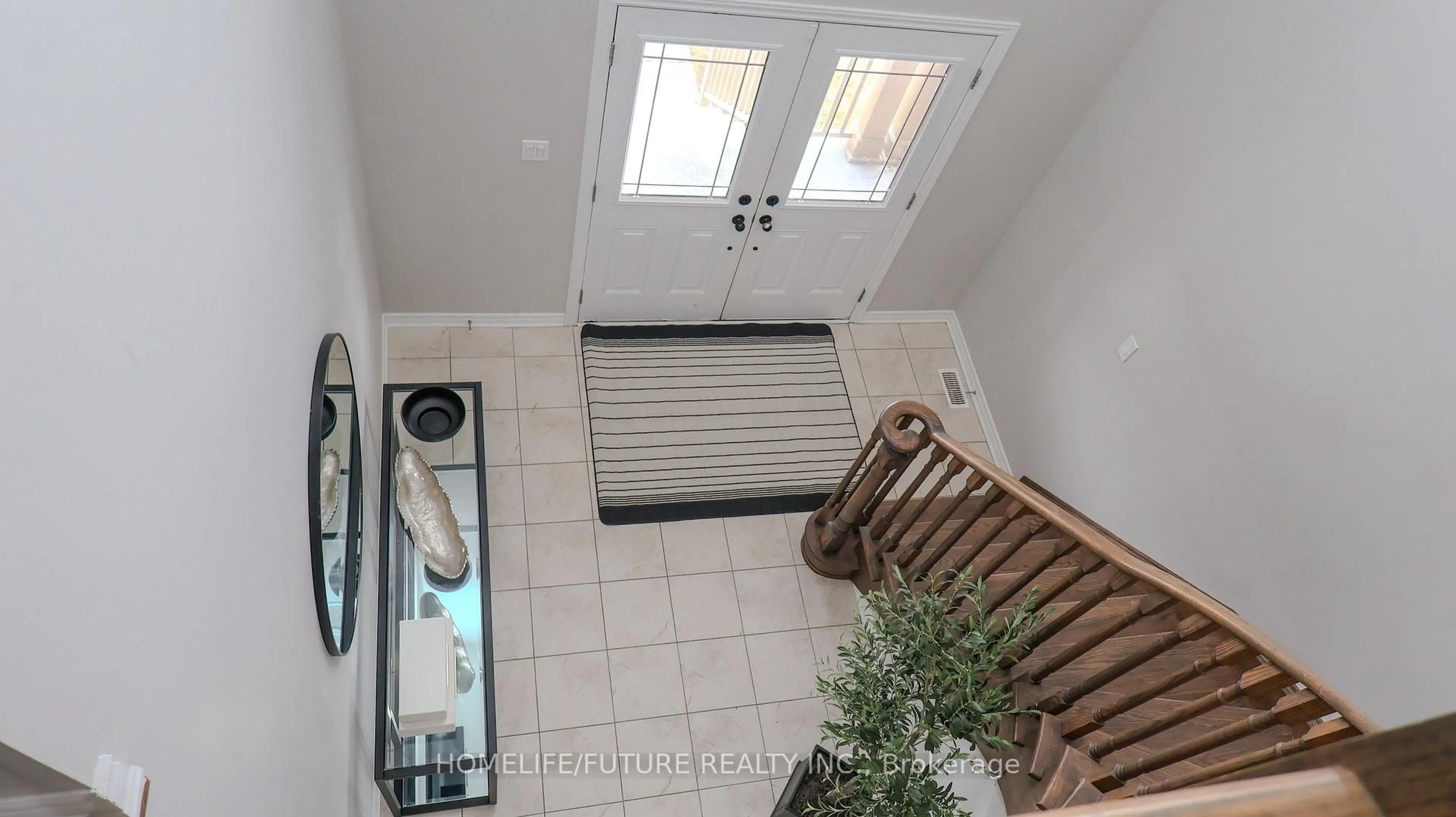 Indoor foyer for 4 Mccaskell St, Brock Ontario L0K 1A0