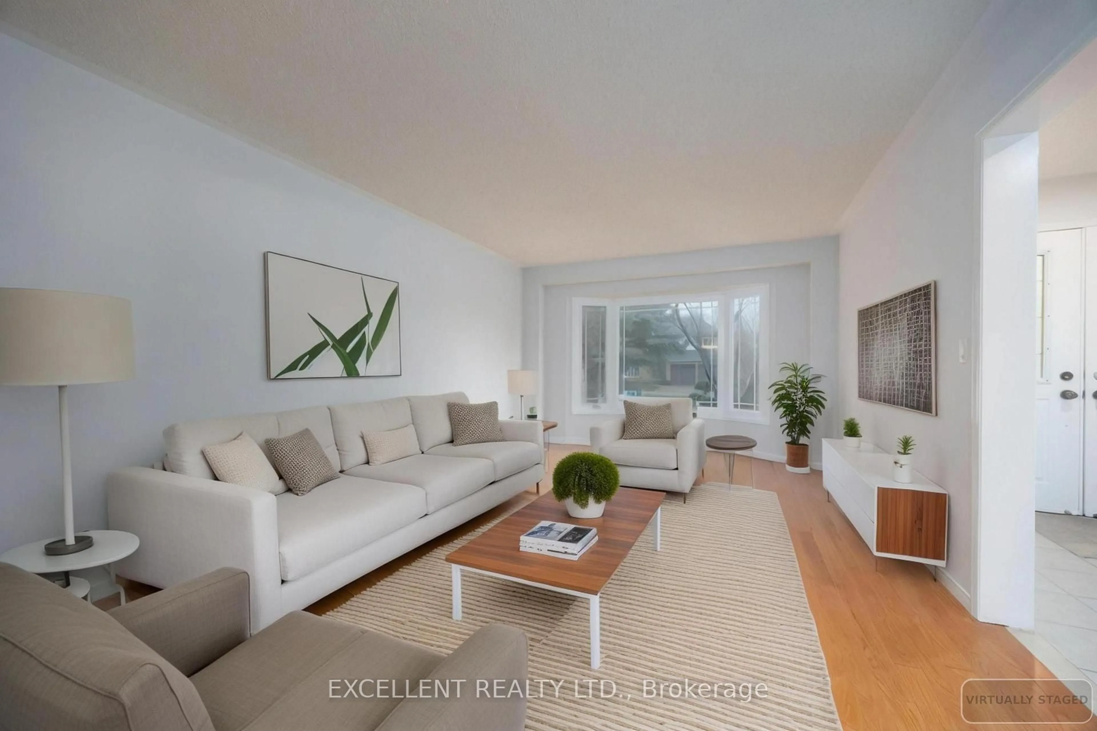 Living room with furniture, unknown for 17 Charrington Cres, Markham Ontario L3R 0R3