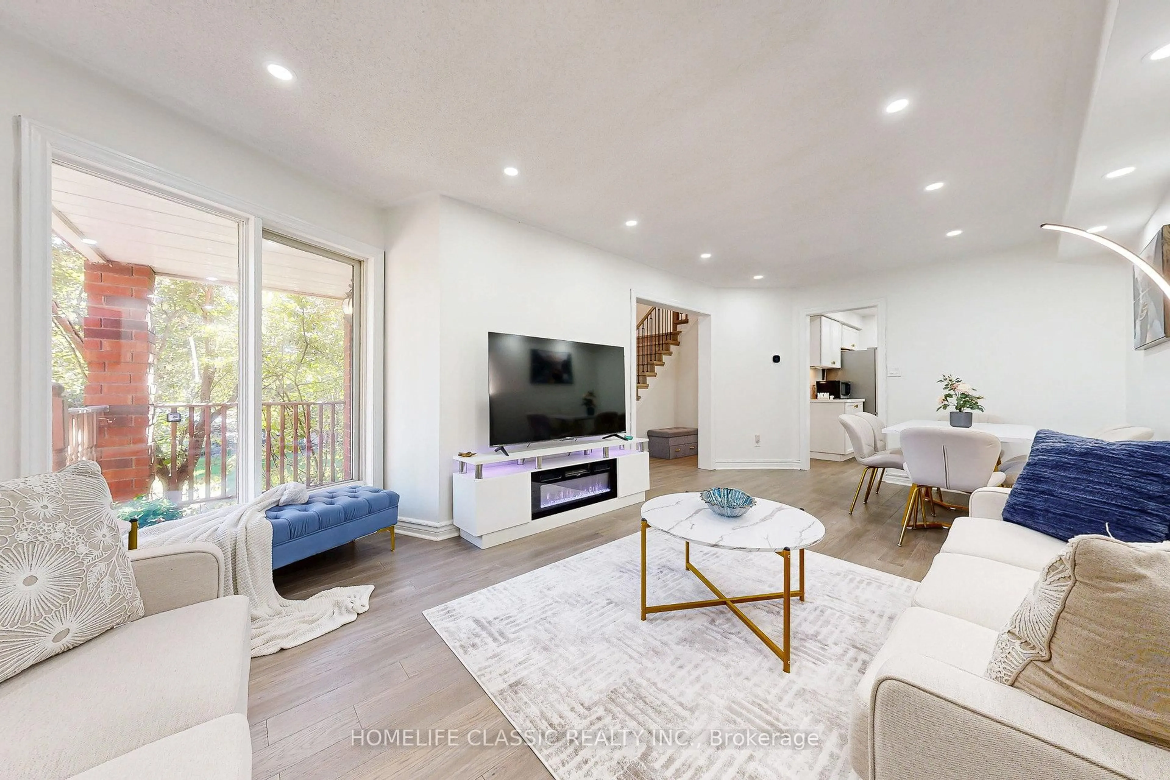 Living room with furniture, unknown for 46 October Lane, Aurora Ontario L4G 6Z9