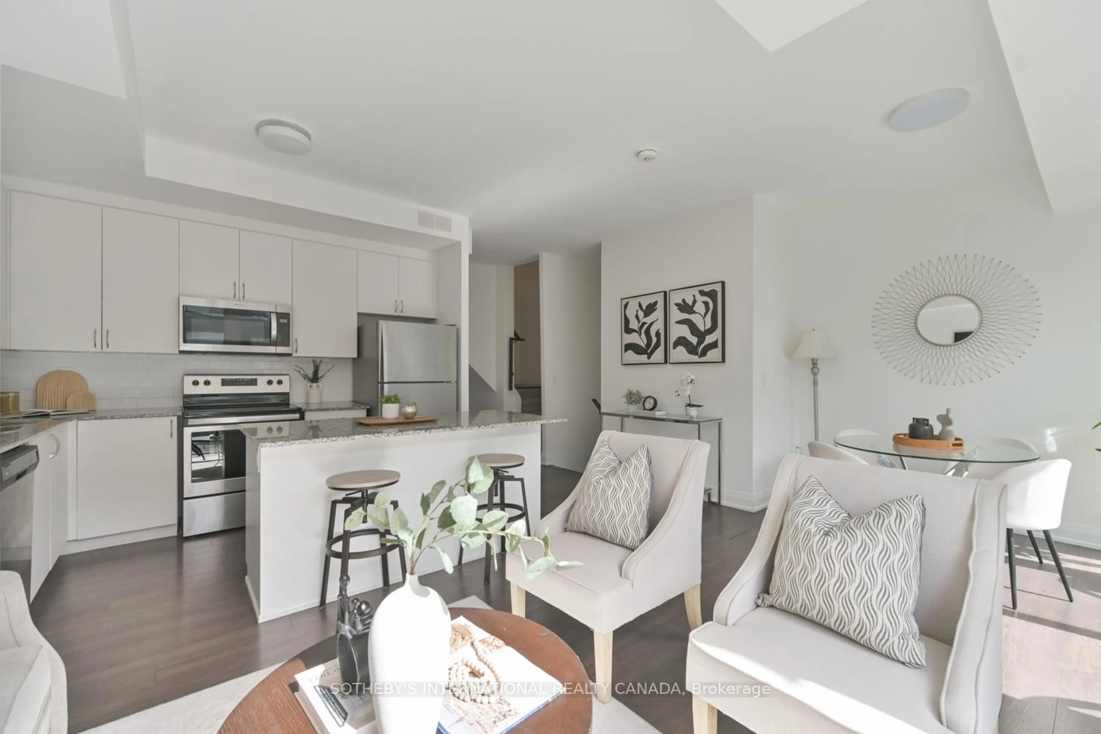 Open concept kitchen, unknown for 5309 Highway 7 #A1003, Vaughan Ontario L4L 0J1
