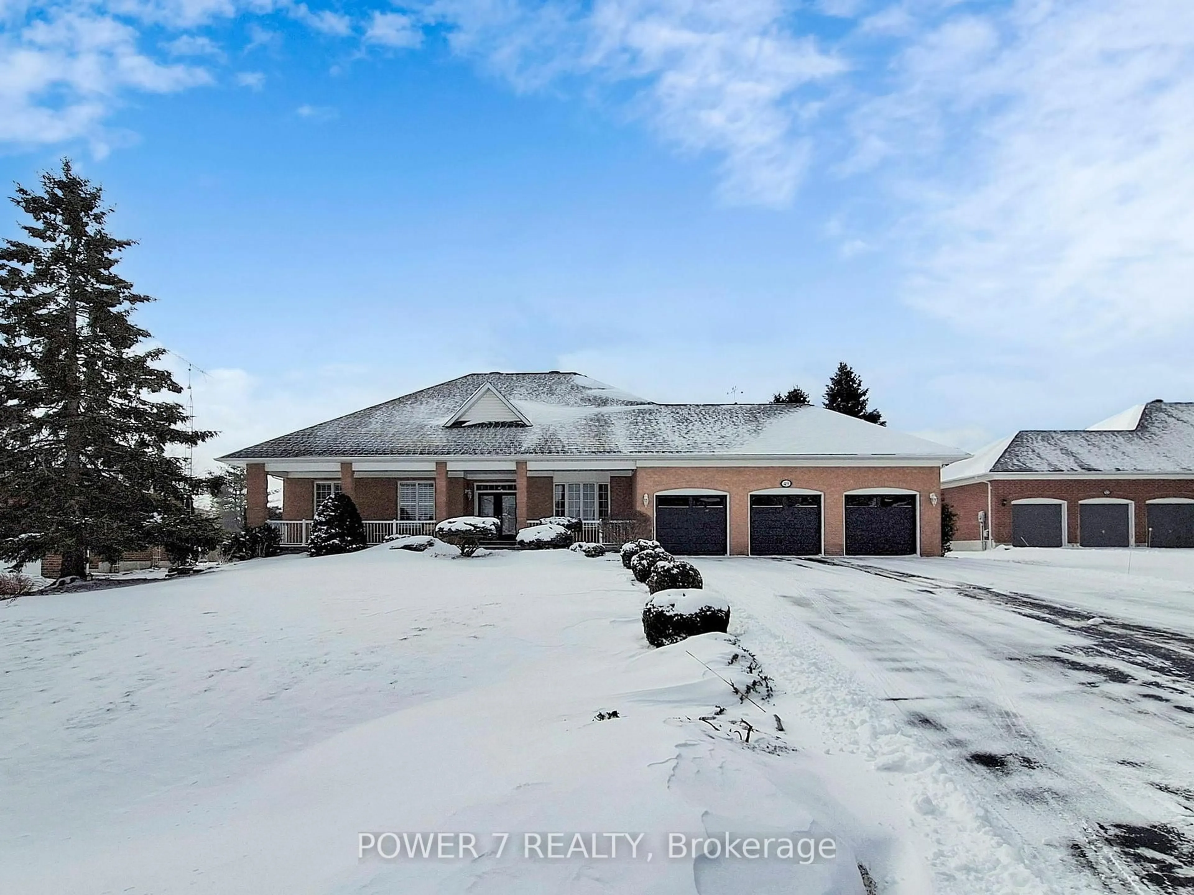 A pic from outside/outdoor area/front of a property/back of a property/a pic from drone, unknown for 49 Pettet Rd, Whitchurch-Stouffville Ontario L4A 3J2