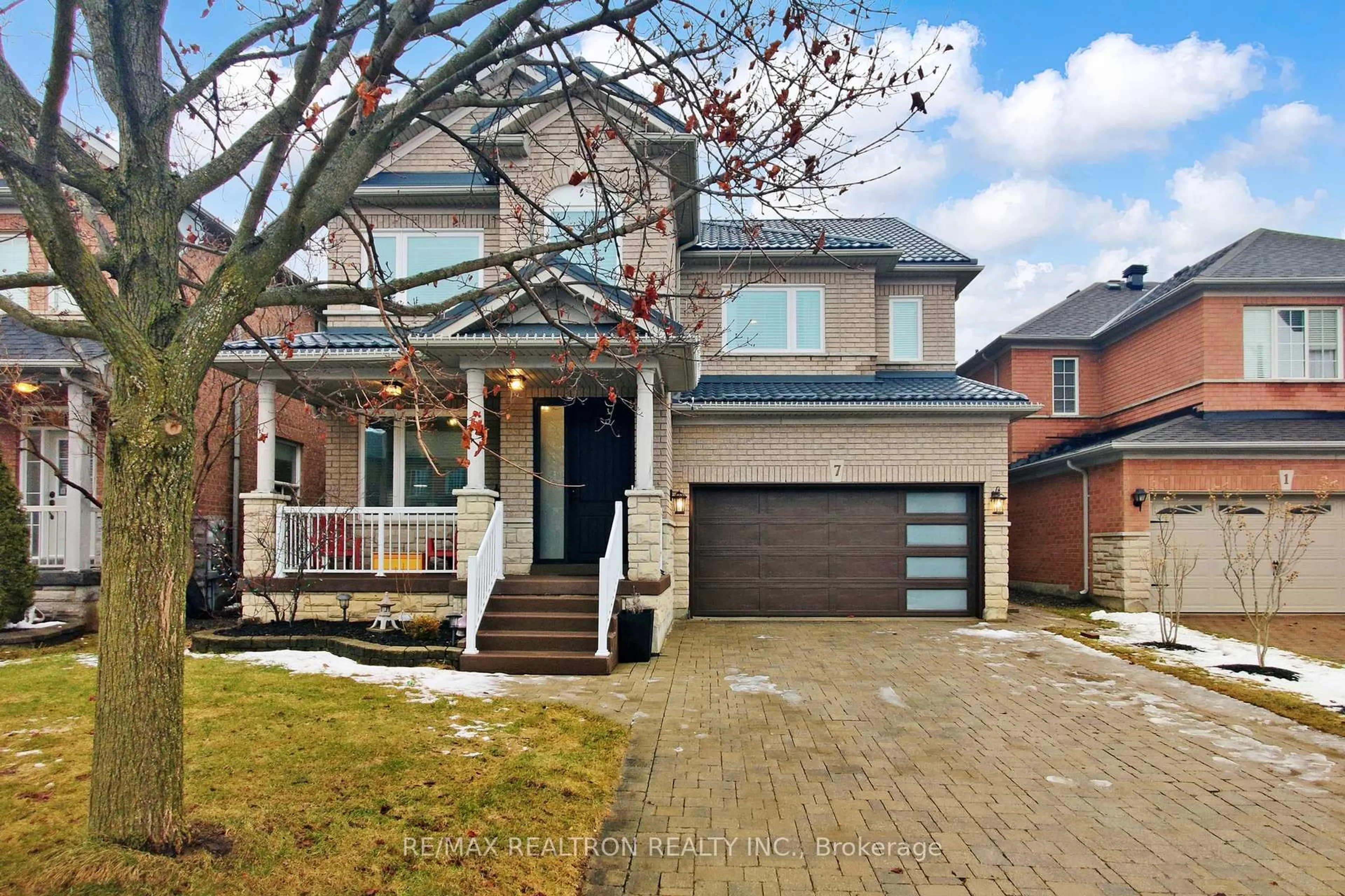 Home with brick exterior material, street for 7 Honeyview St, Vaughan Ontario L4K 5S2