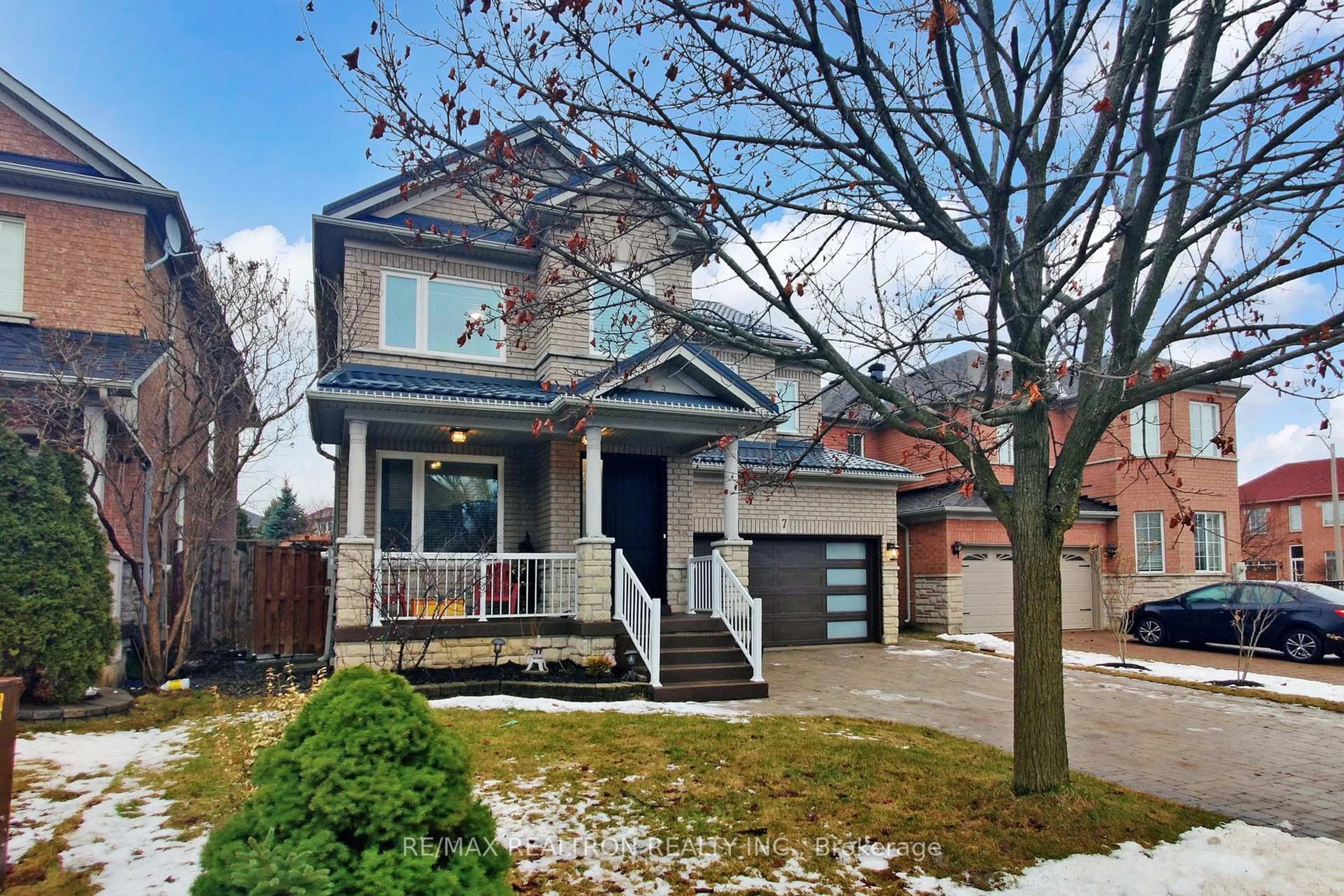 Home with brick exterior material, street for 7 Honeyview St, Vaughan Ontario L4K 5S2