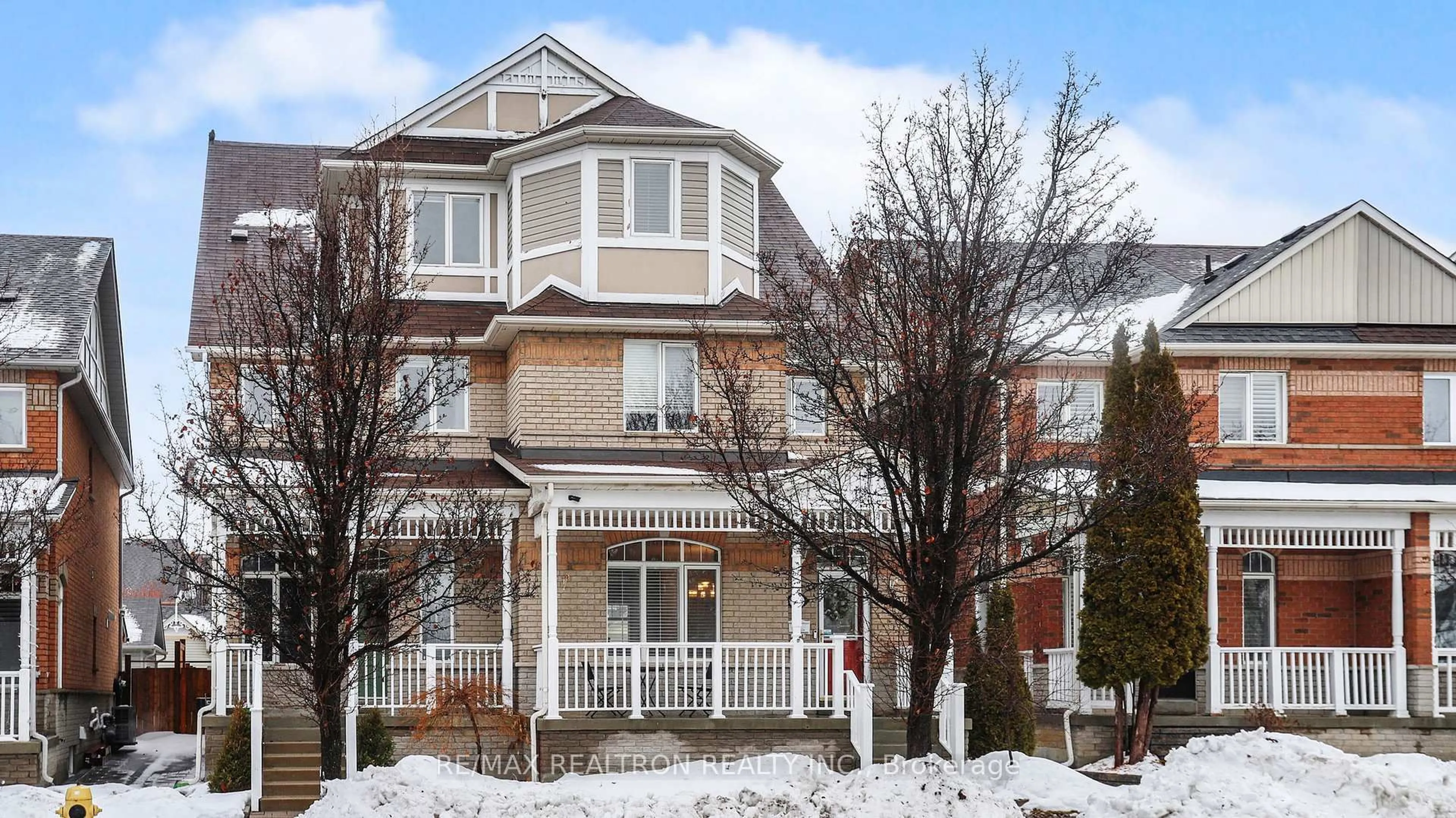 Home with vinyl exterior material, street for 24 Glendennan Ave, Markham Ontario L6B 1C7