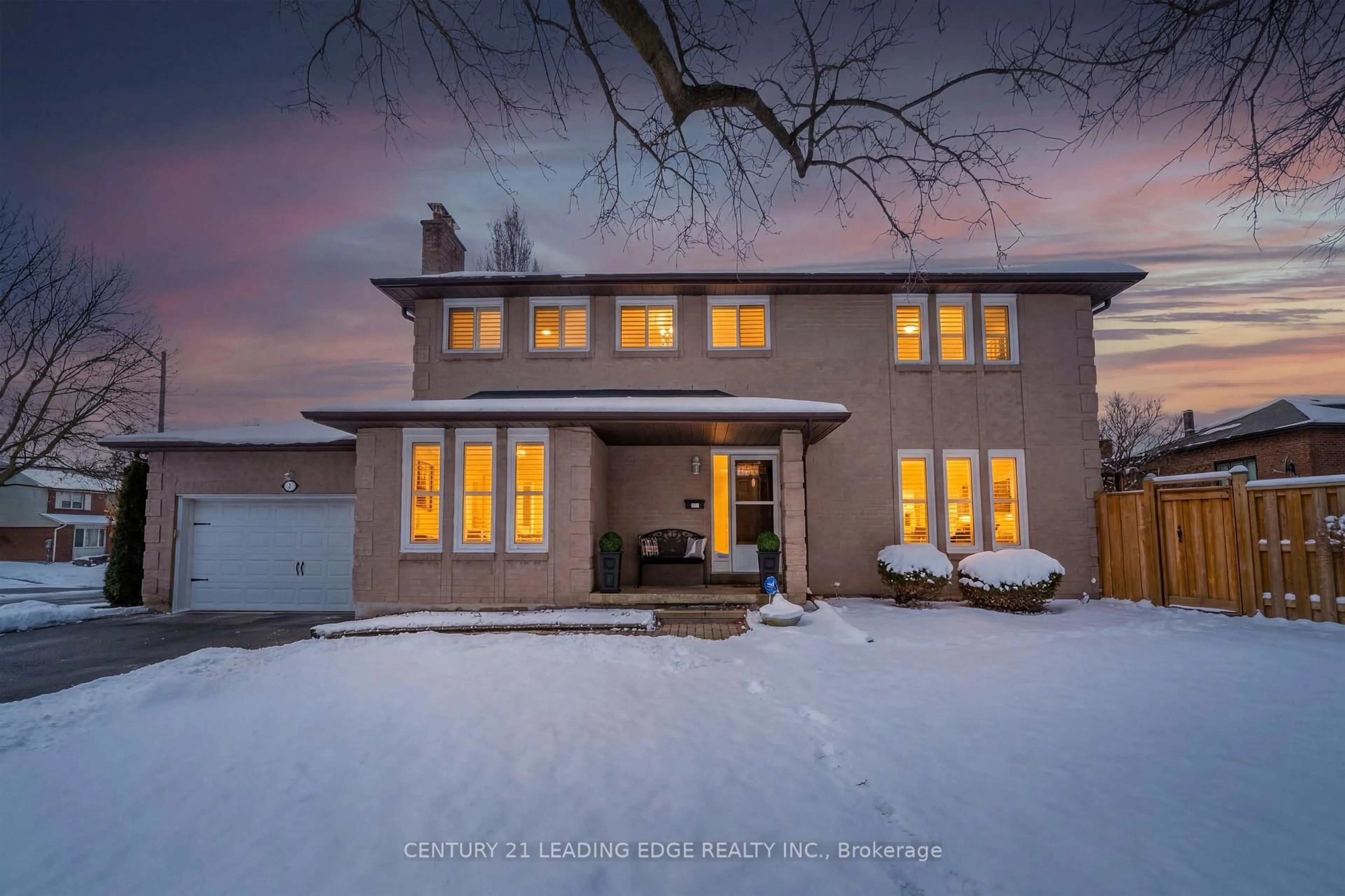 A pic from outside/outdoor area/front of a property/back of a property/a pic from drone, unknown for 2 Bryant Rd, Markham Ontario L3P 4R3