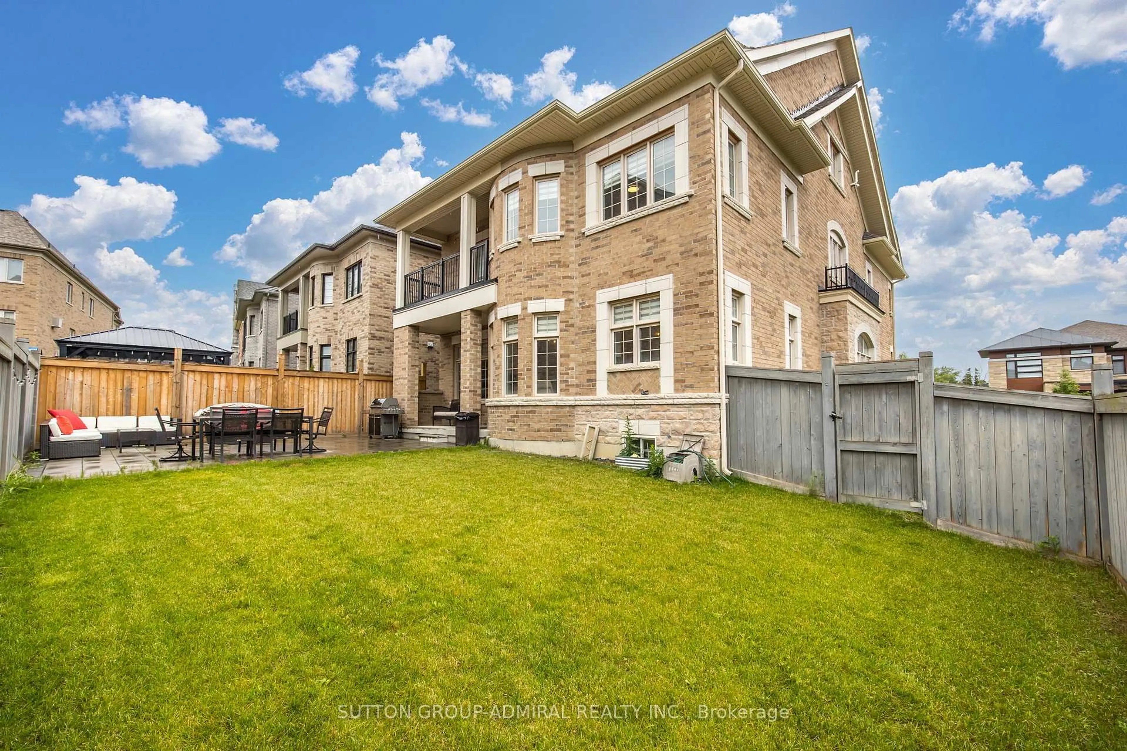 Home with brick exterior material, unknown for 36 Hurst Ave, Vaughan Ontario L5A 4Y5