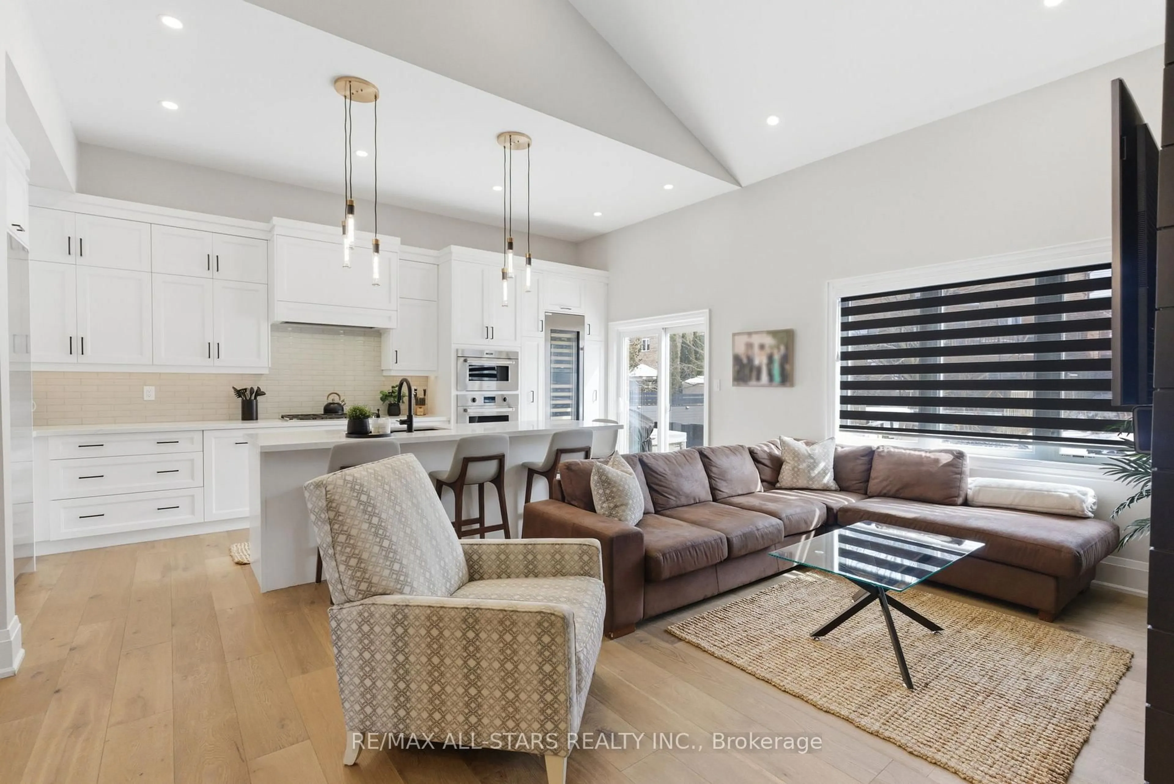 Open concept kitchen, unknown for 38 Hildred Cushing Way, Uxbridge Ontario L9P 1X9