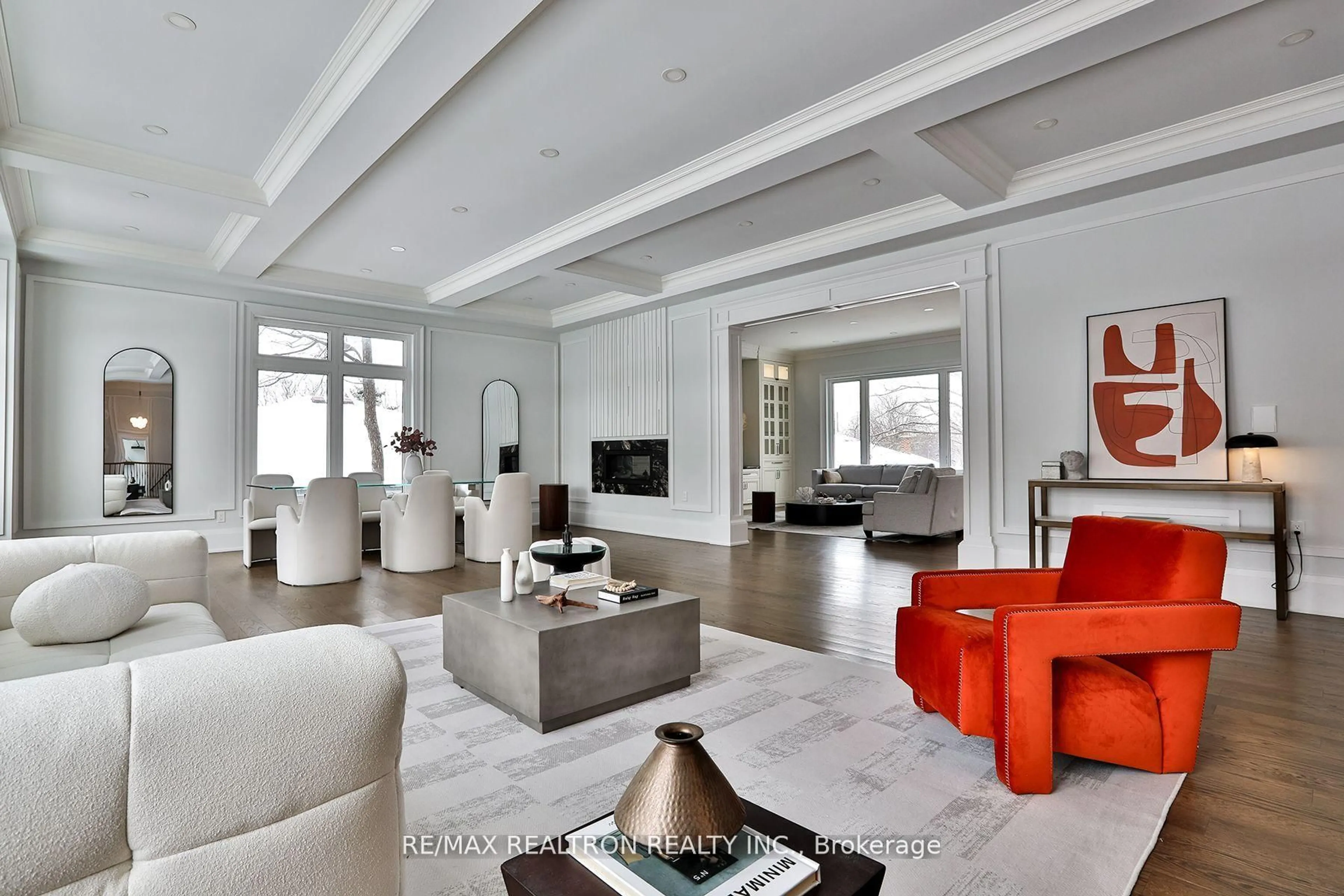 Living room with furniture, unknown for 36 Sussex Ave, Richmond Hill Ontario L4C 2E6