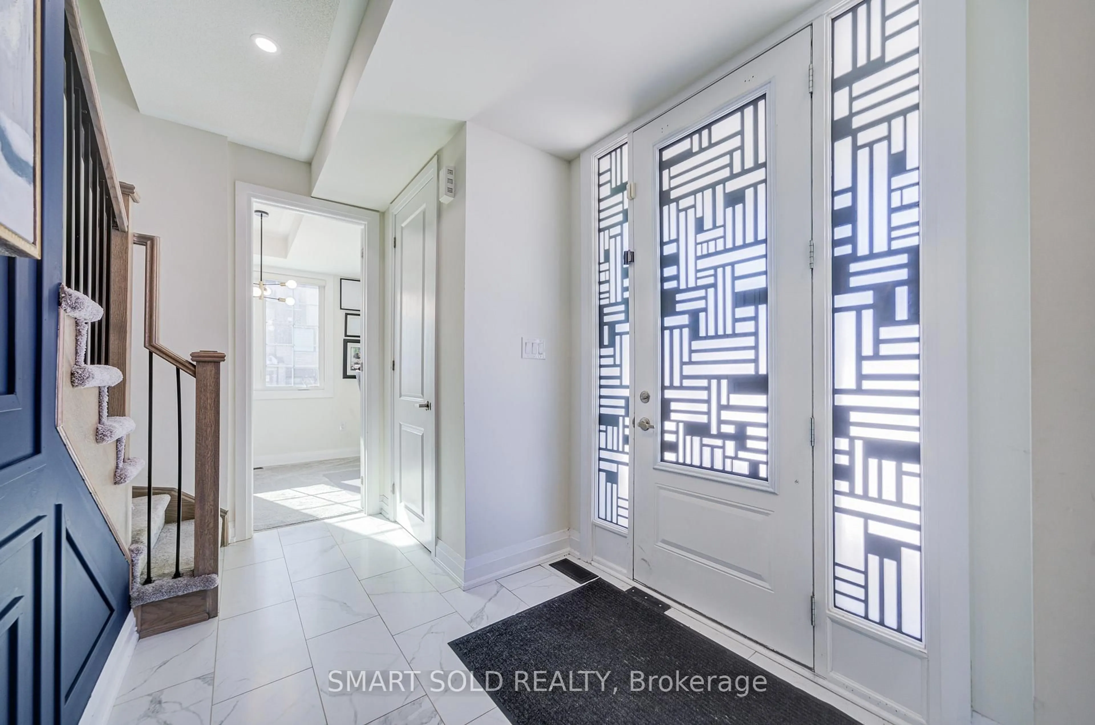 Indoor entryway for 58 Thomas Frisby Jr Cres, Markham Ontario L6C 1L2