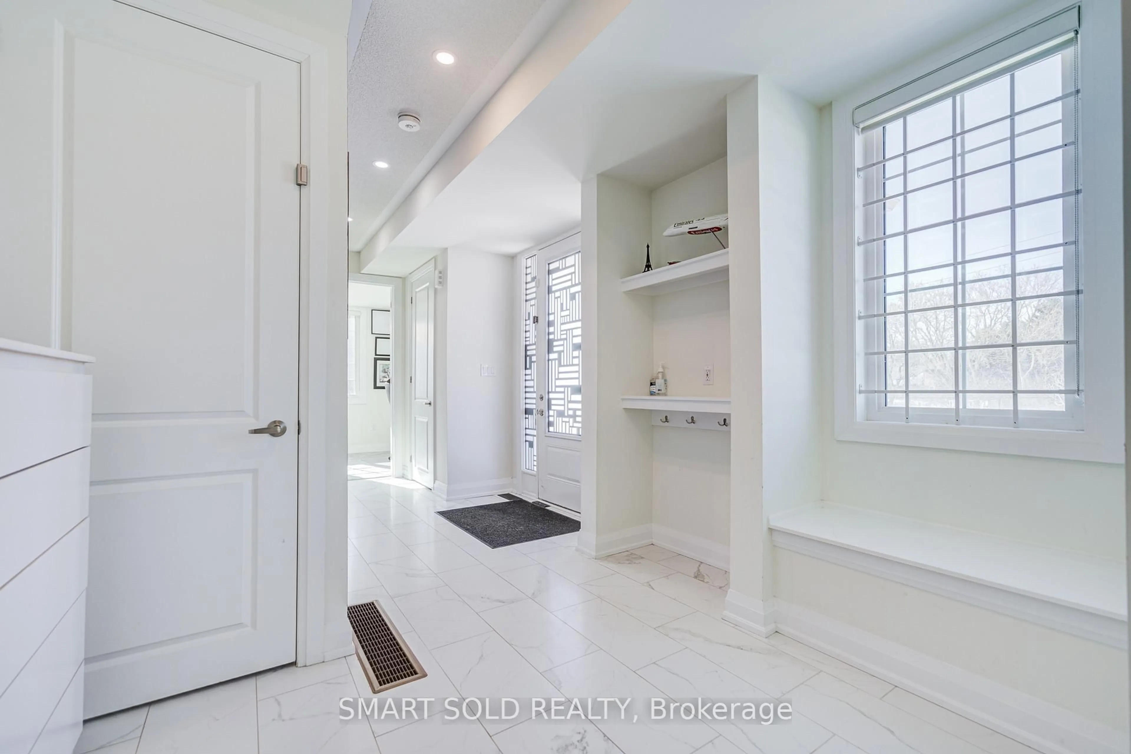 Indoor entryway for 58 Thomas Frisby Jr Cres, Markham Ontario L6C 1L2