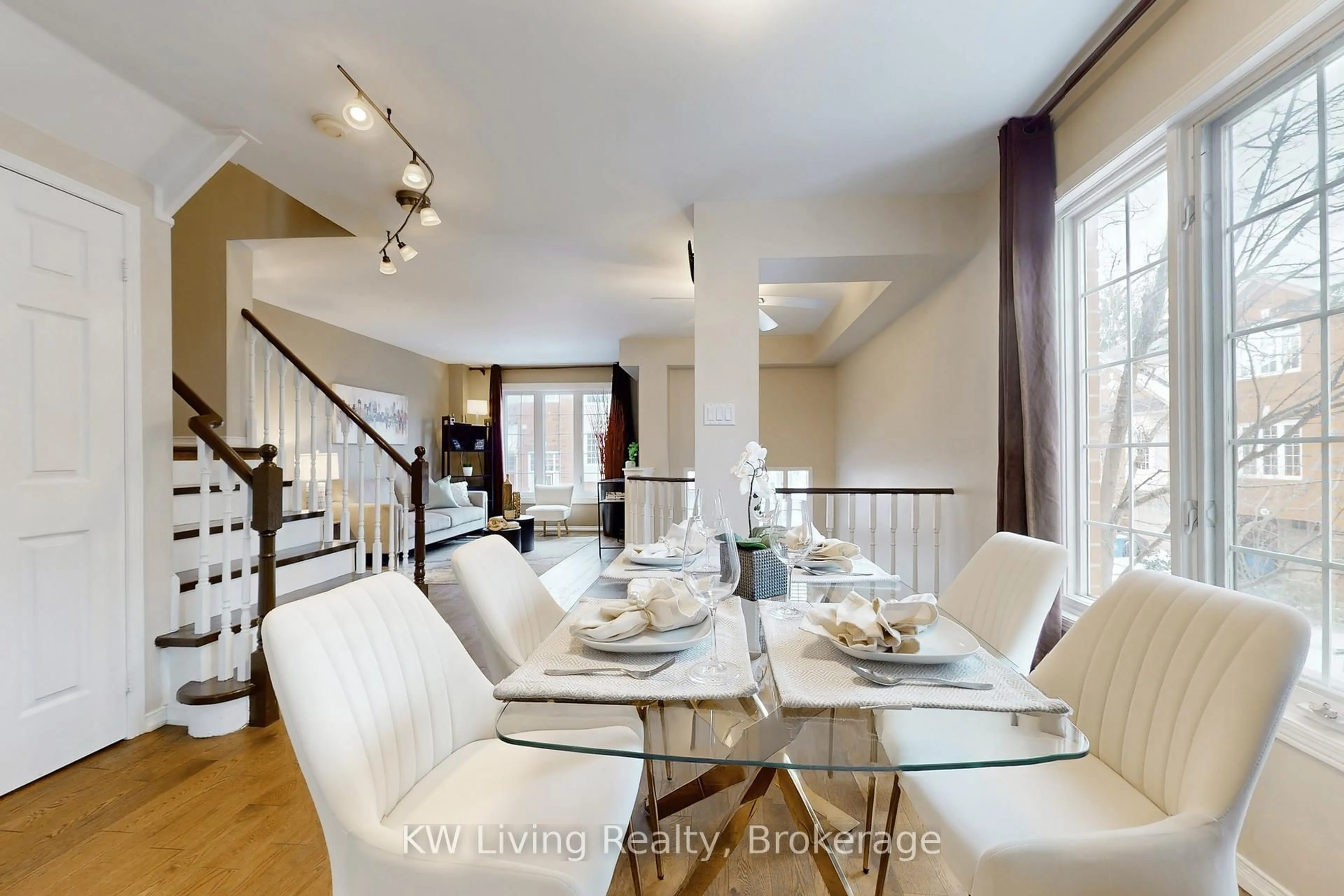 Dining room, unknown for 81 Mosaics Ave #62, Aurora Ontario L4G 7L5