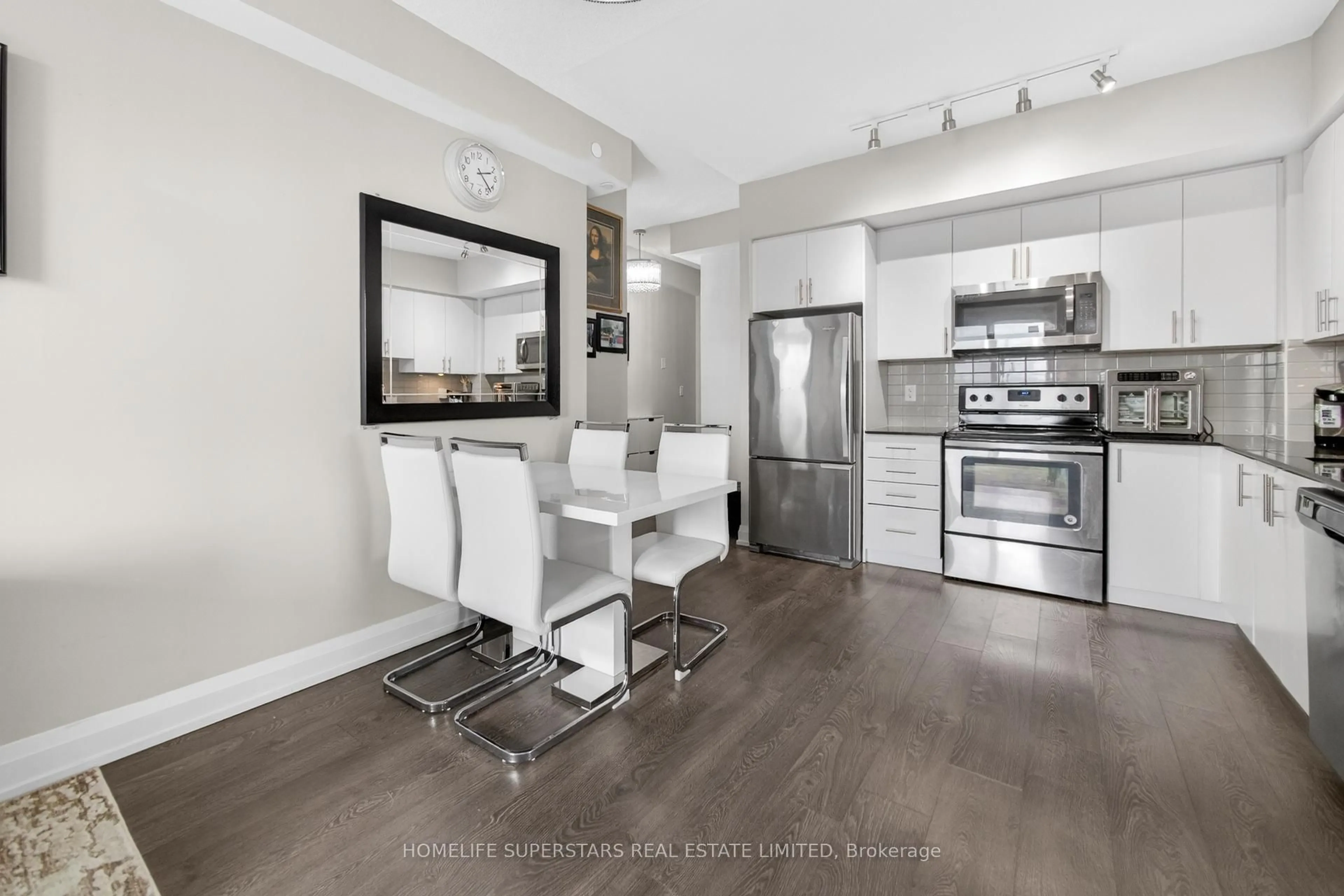 Open concept kitchen, unknown for 3600 Highway 7 #423, Vaughan Ontario L4L 0G7