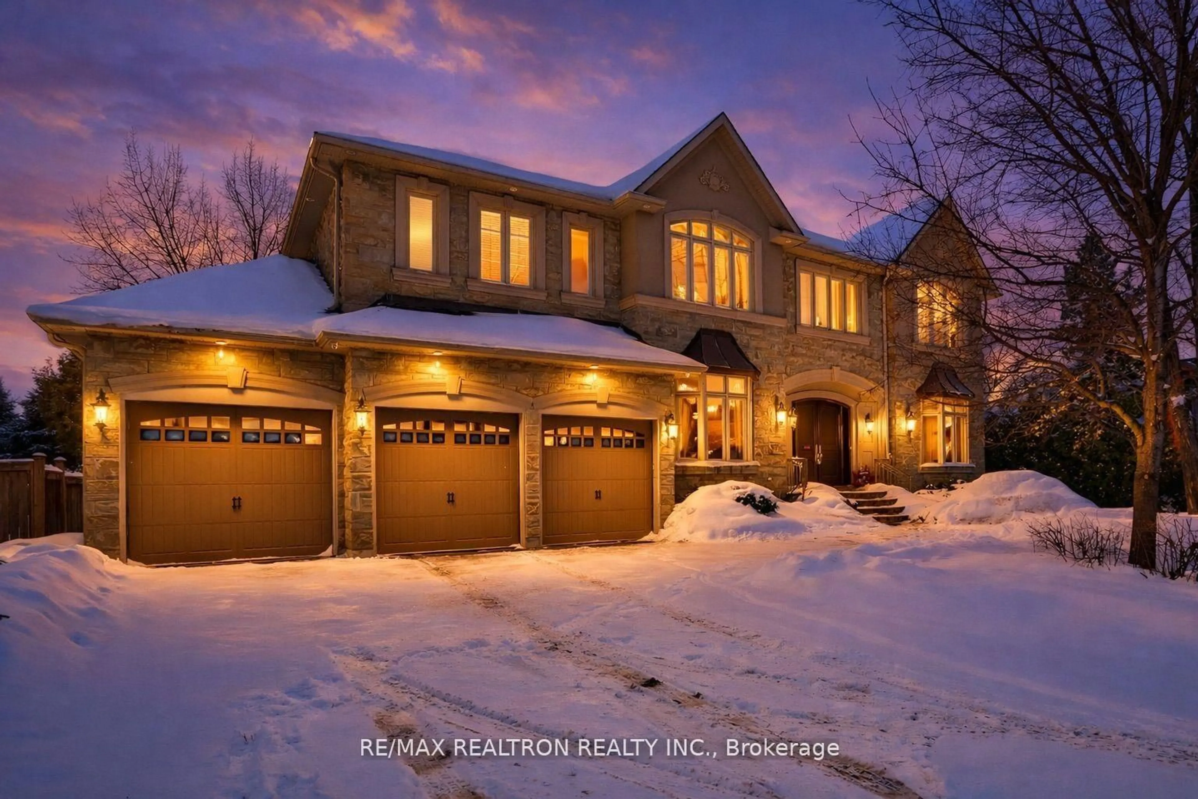 Home with brick exterior material, building for 177 Duncan Rd, Richmond Hill Ontario L4C 6J5