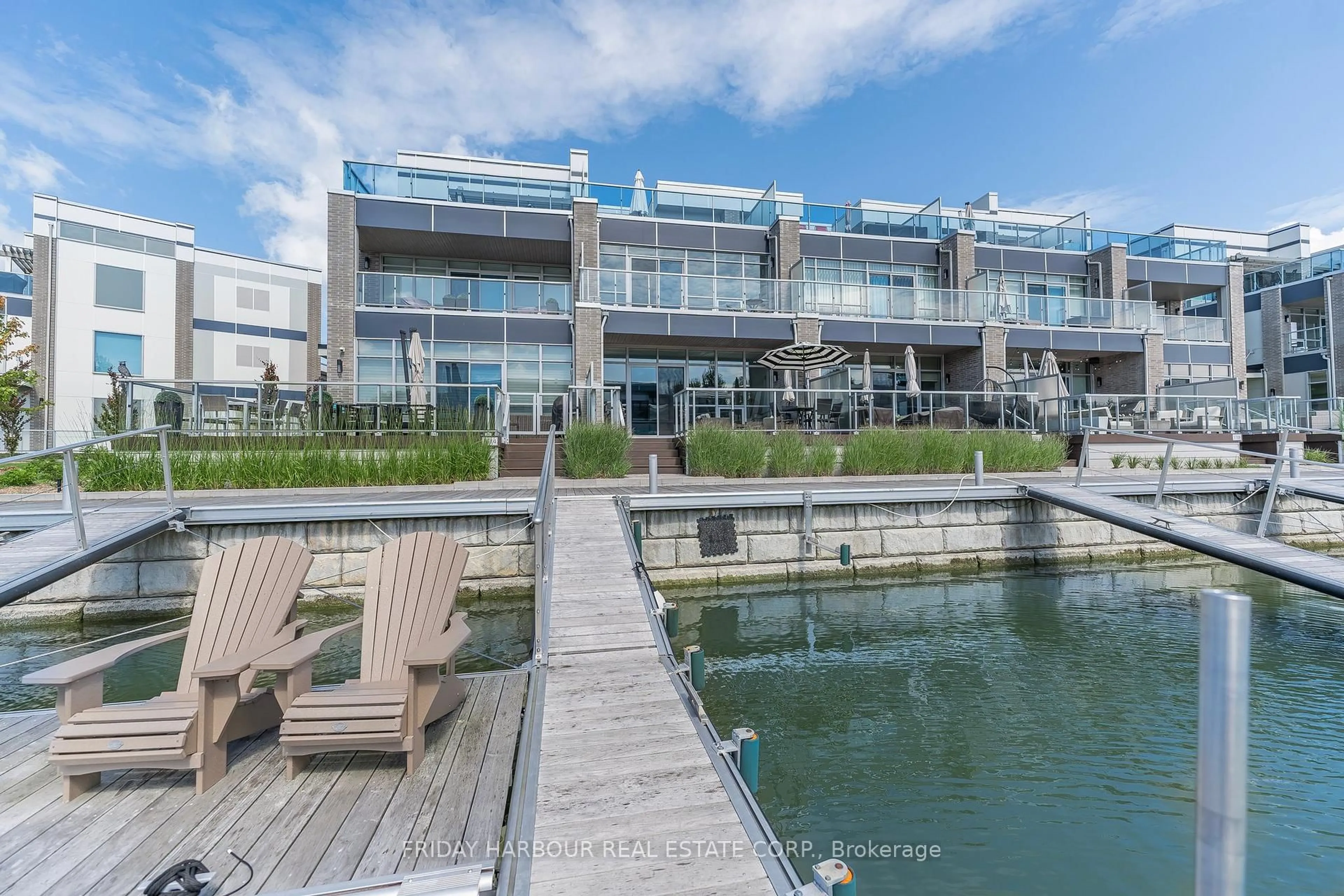 A pic from outside/outdoor area/front of a property/back of a property/a pic from drone, water/lake/river/ocean view for 3712 Ferretti Crt, Innisfil Ontario L9S 0N6