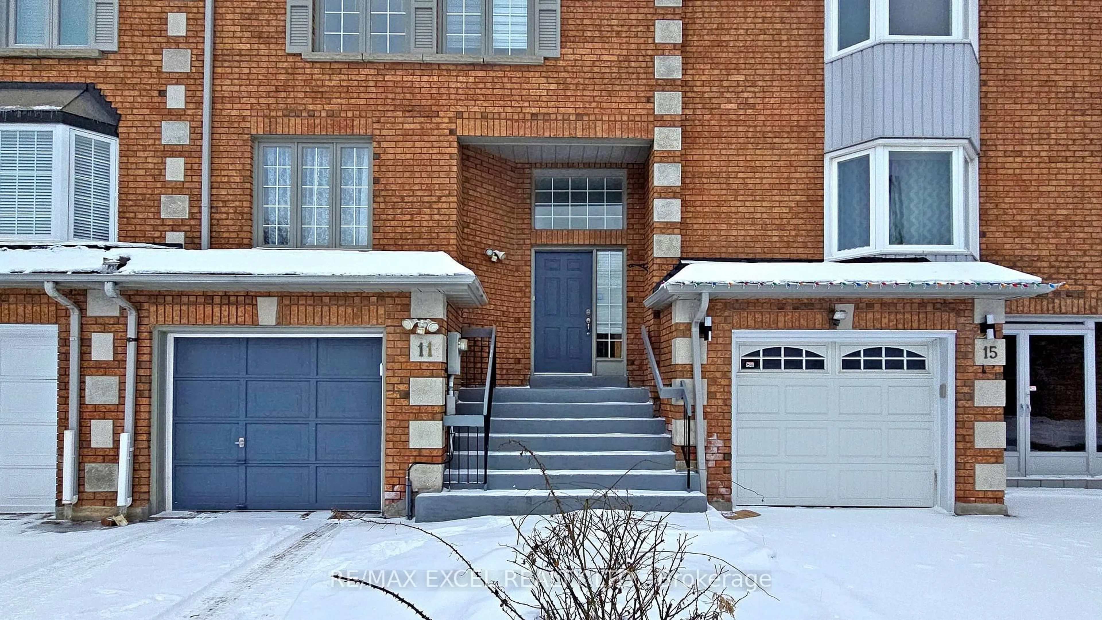 Home with brick exterior material, street for 11 Royal Manor Cres, Richmond Hill Ontario L4B 3N5