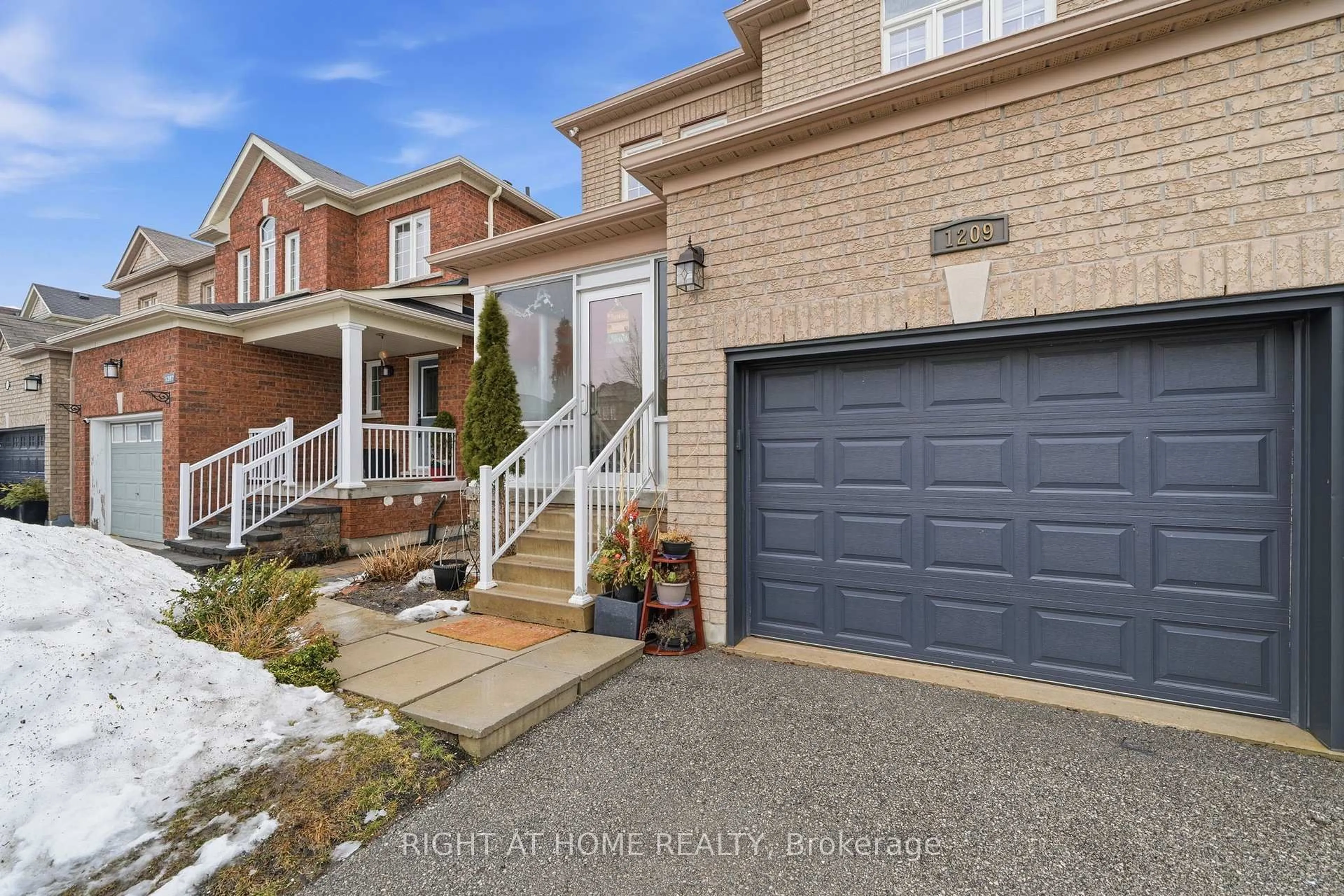 Home with brick exterior material, street for 1209 Mary Lou St, Innisfil Ontario L9S 0C2
