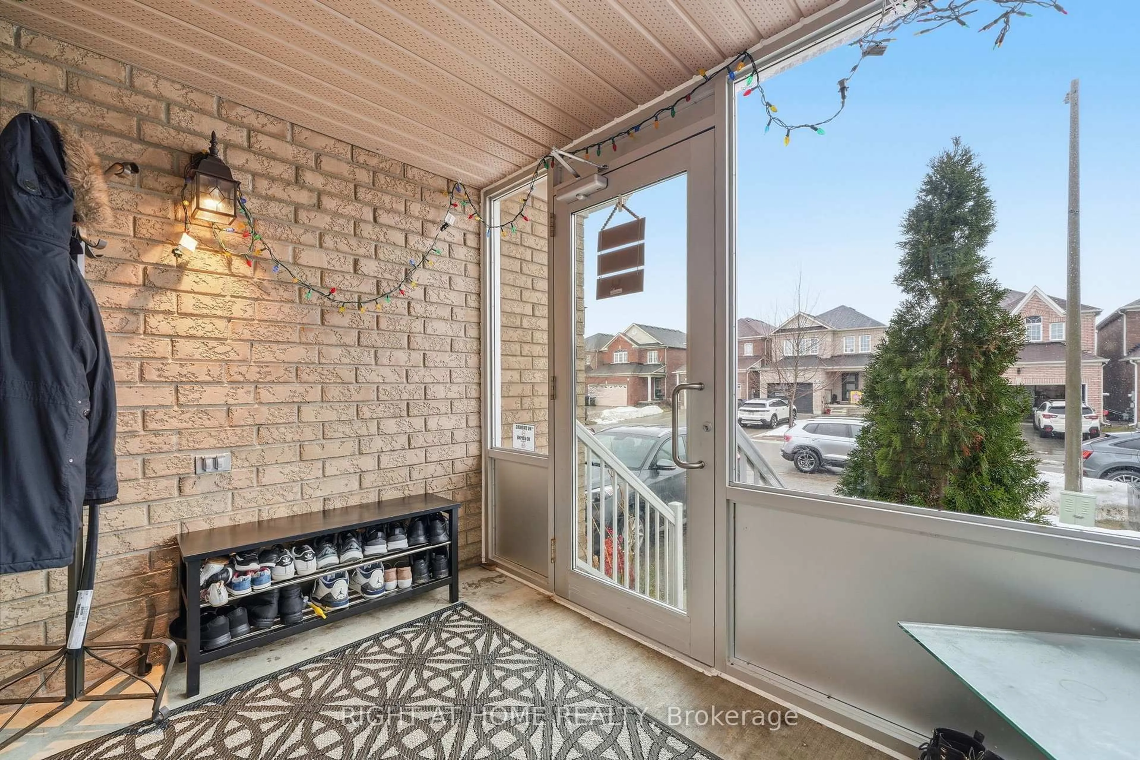 Patio, street for 1209 Mary Lou St, Innisfil Ontario L9S 0C2