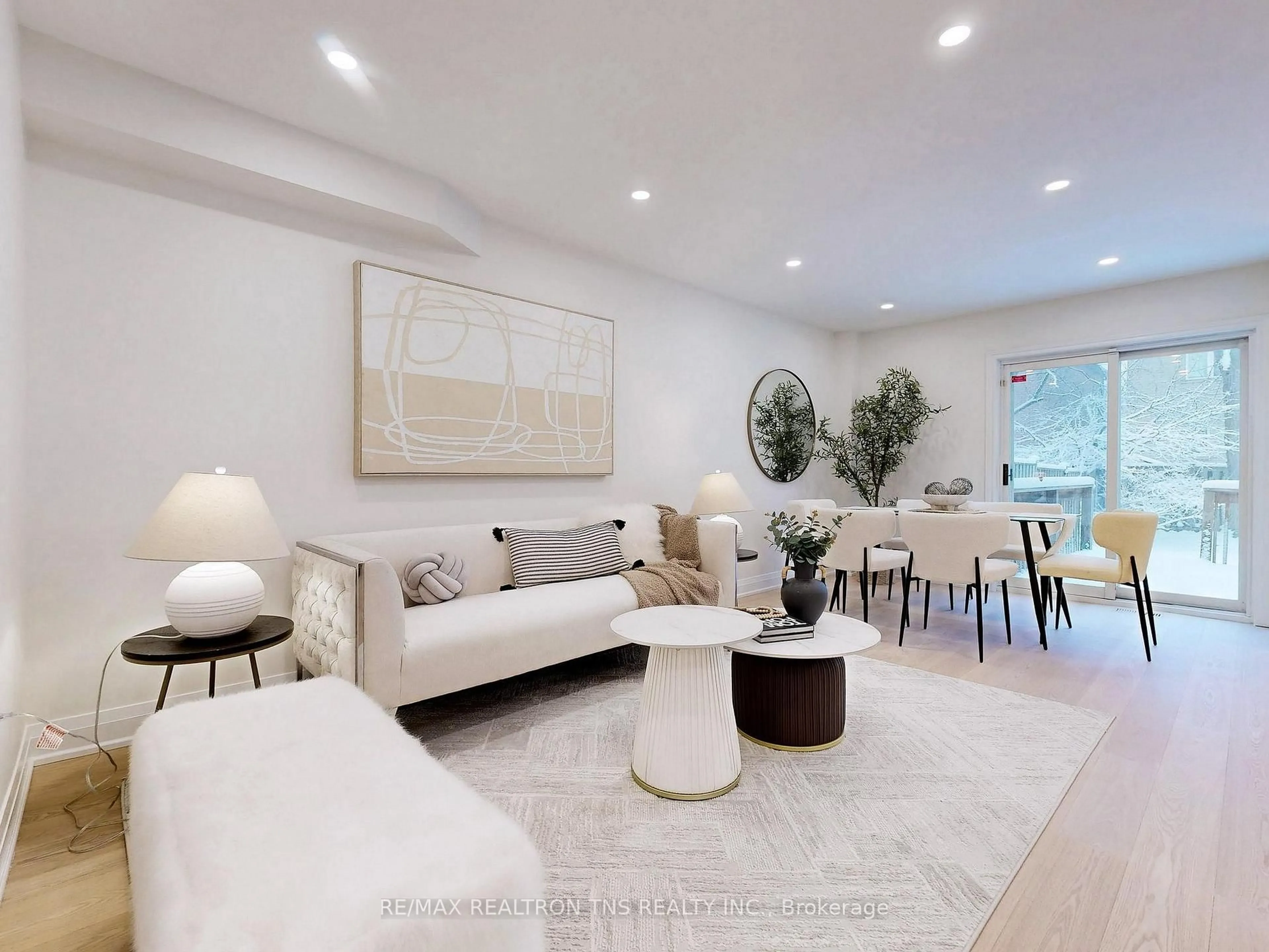 Living room with furniture, unknown for 149 Kimono Cres, Richmond Hill Ontario L4S 1A5