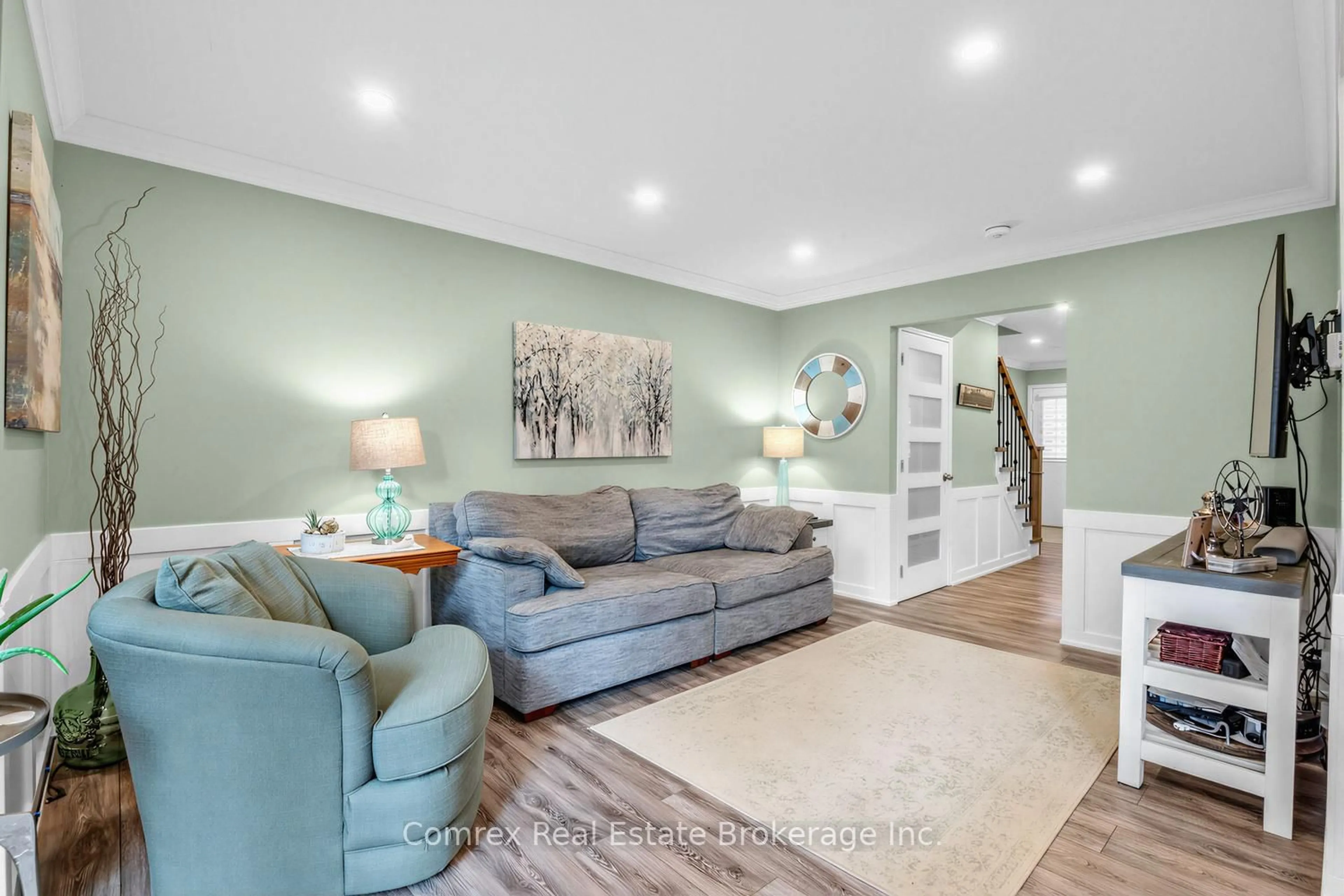 Living room with furniture, unknown for 63 Kindale Way, Markham Ontario L3T 4Z2