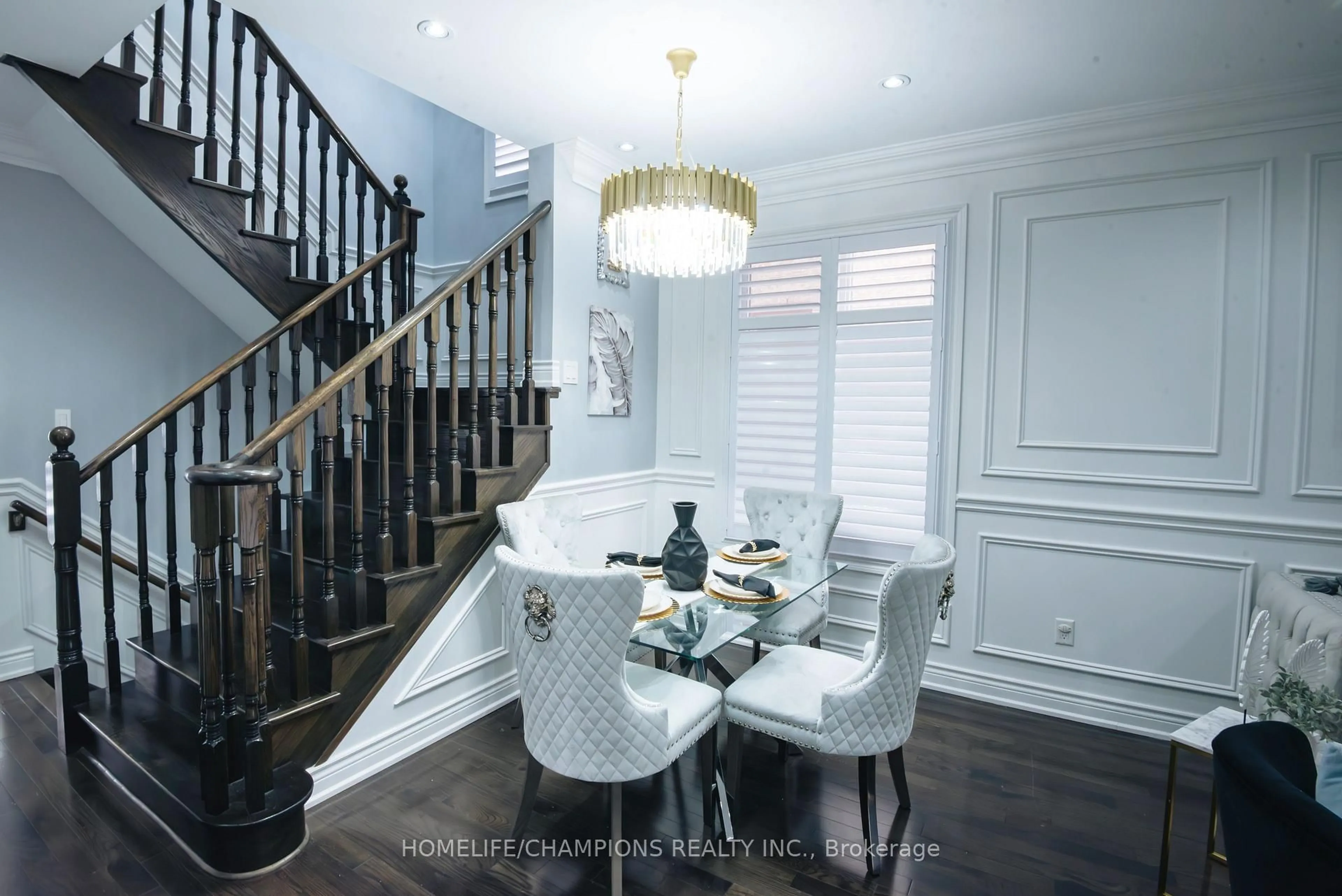 Dining room, unknown for 105 Braith Cres, Whitchurch-Stouffville Ontario L4A 0B9