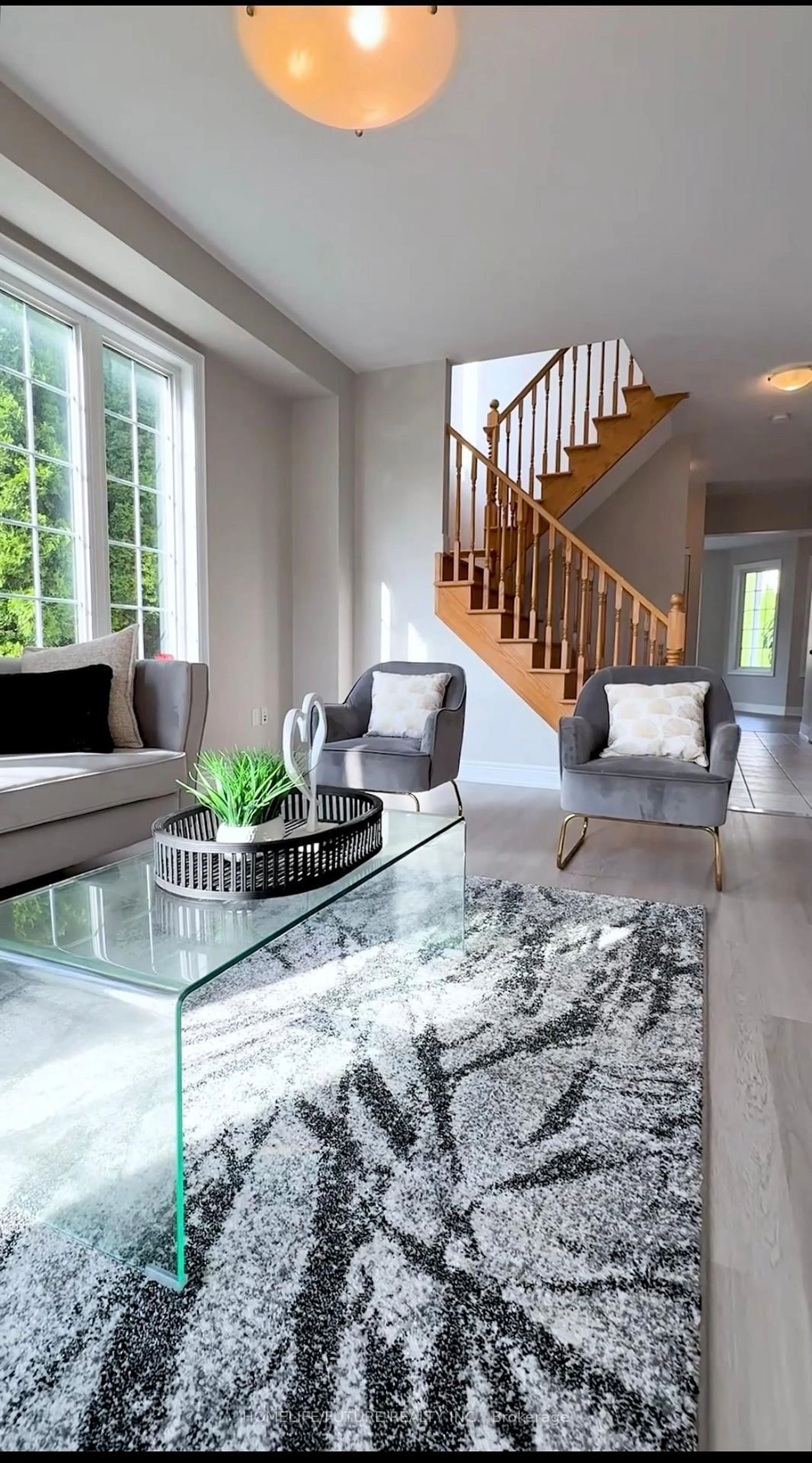 Unknown for 1 Capogna St, Markham Ontario L6B 0H5