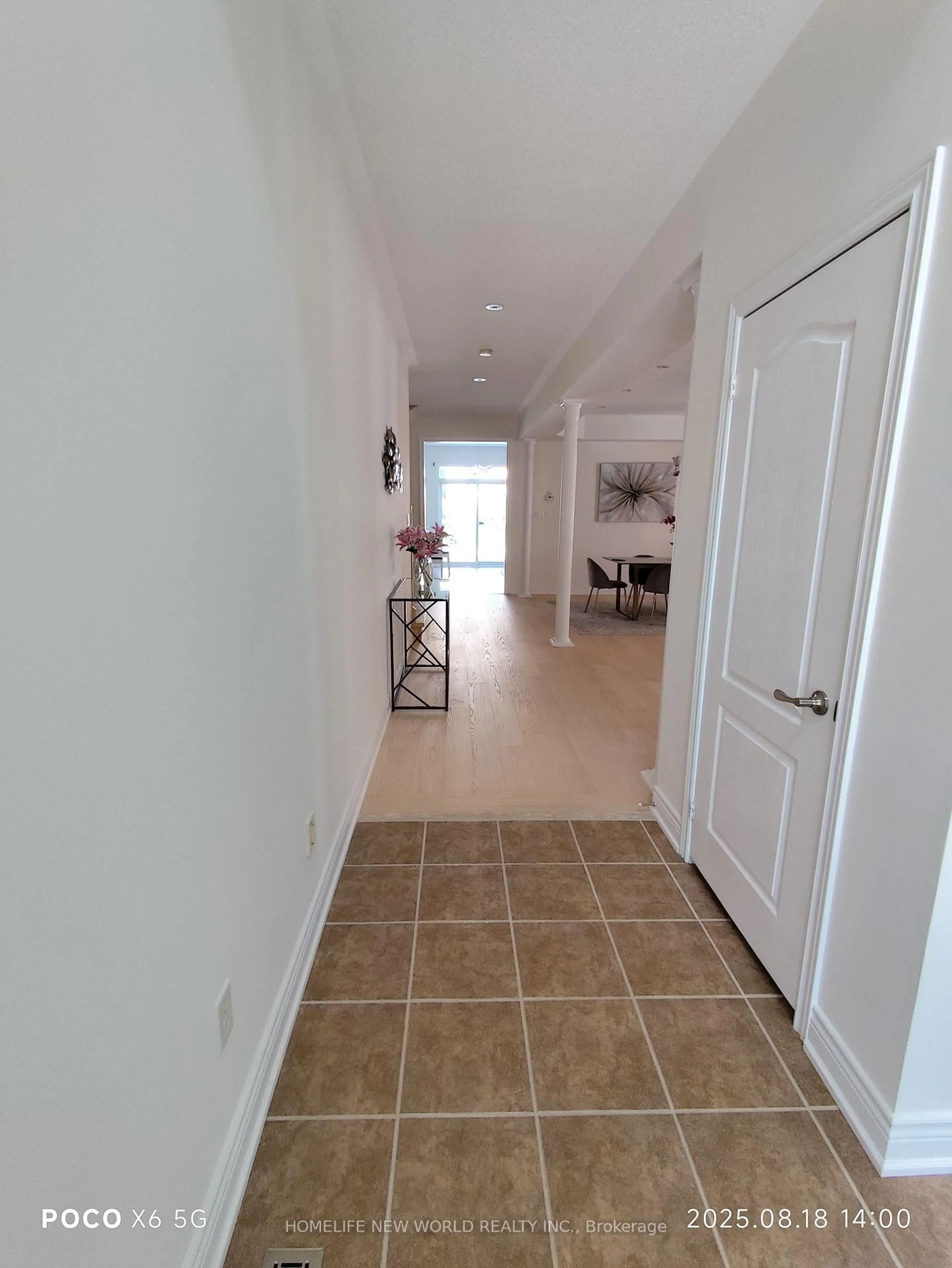 Indoor entryway for 53 Larkmead Cres, Markham Ontario L6C 3E1