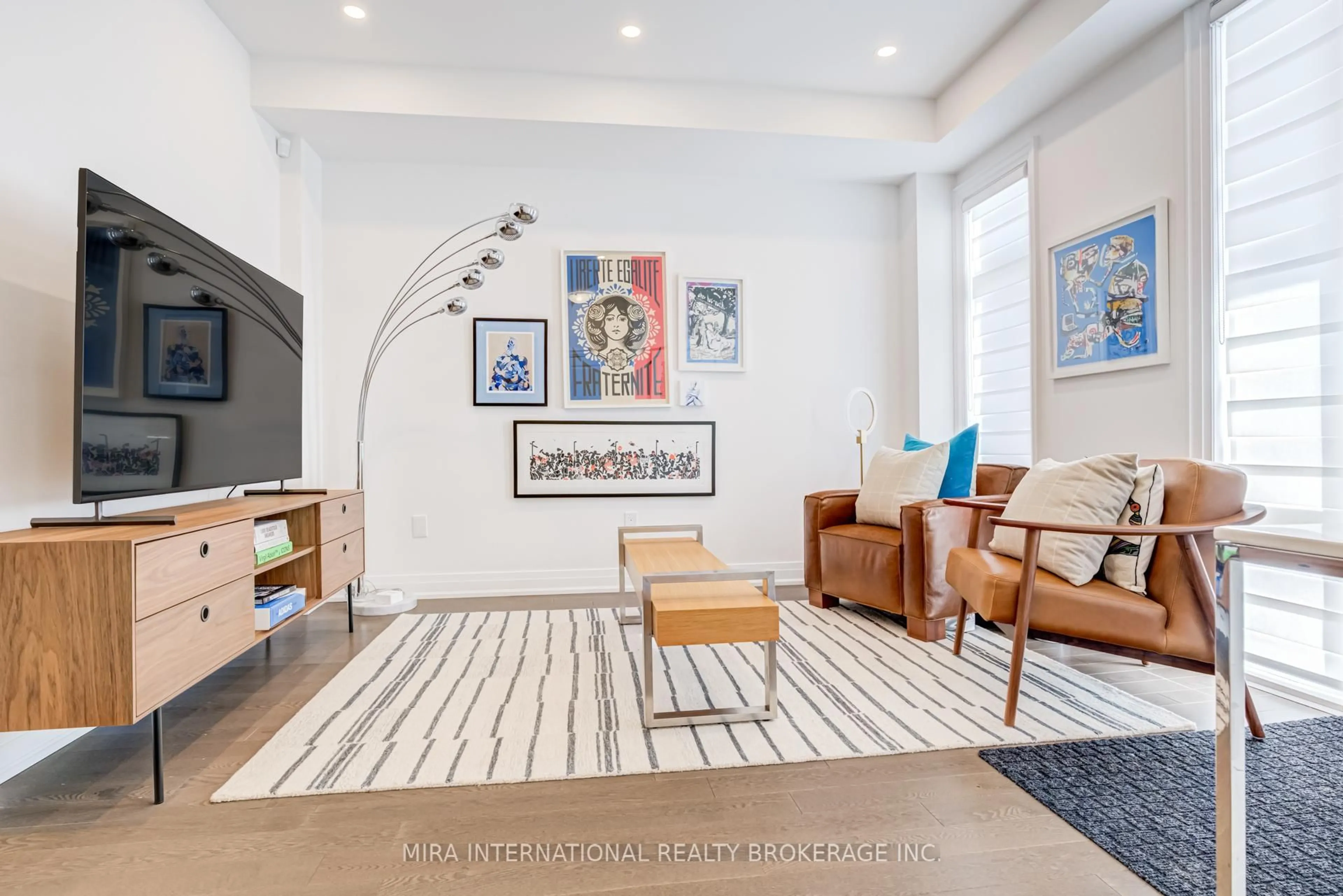 Unknown for 304 King Rd, Richmond Hill Ontario L4E 1H4