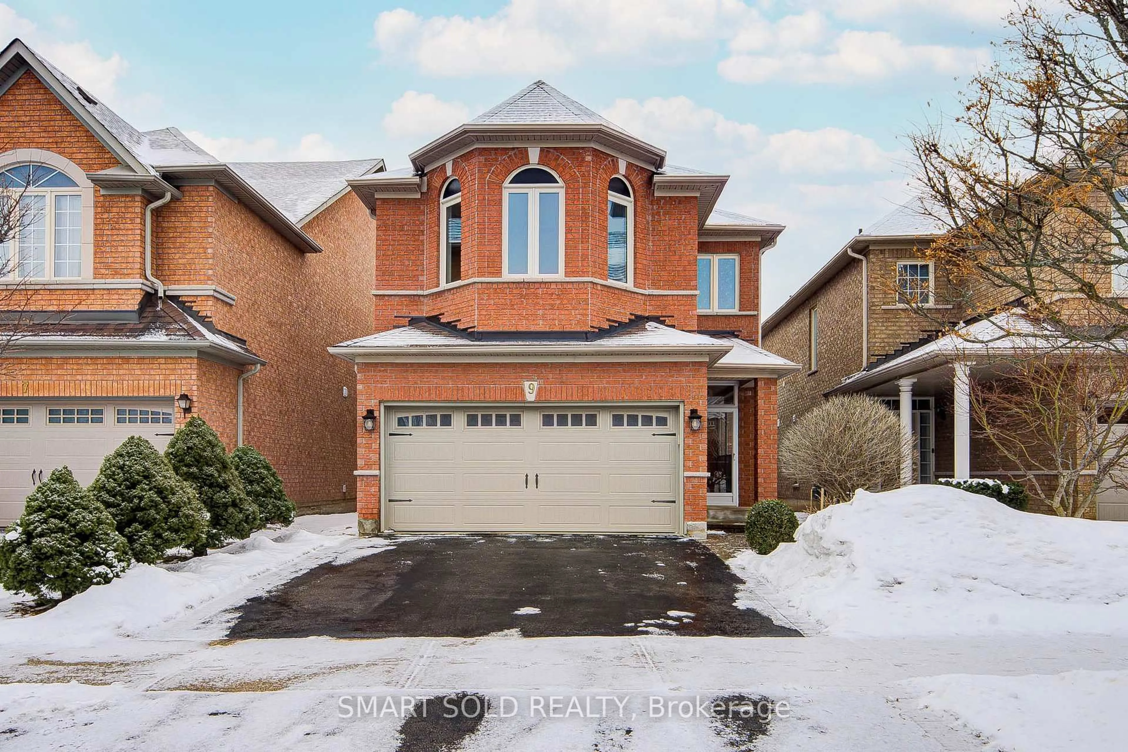 Home with brick exterior material, street for 9 Mariposa Ave, Richmond Hill Ontario L4S 2N7