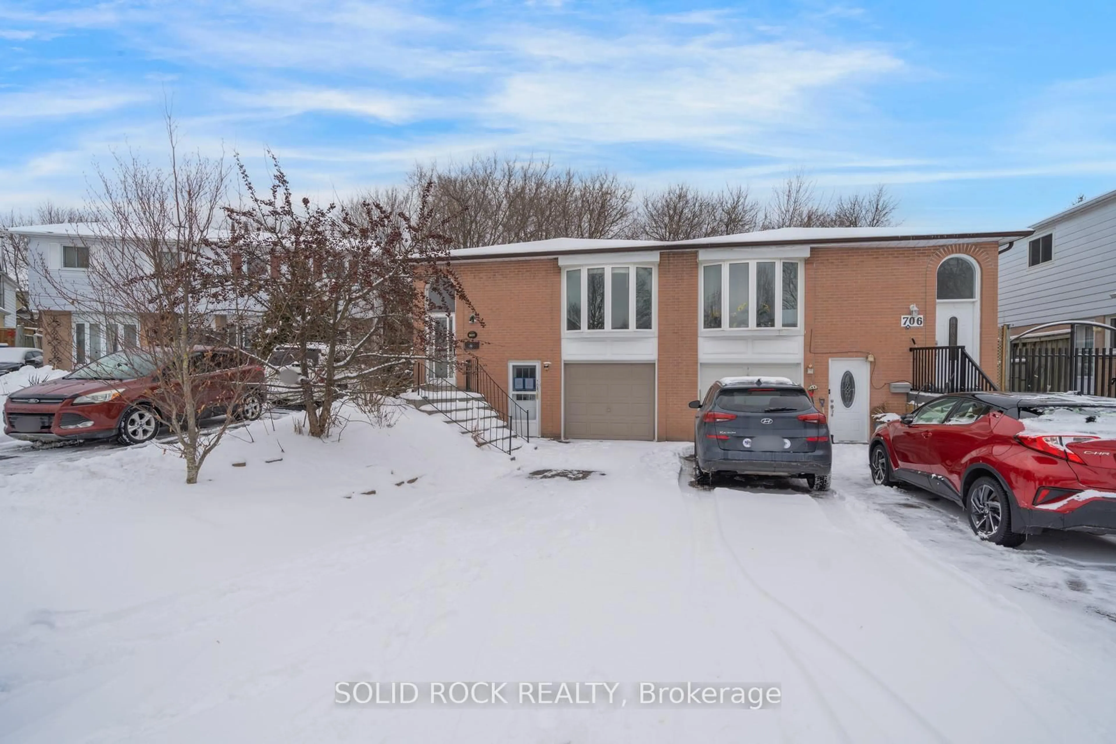 Unknown for 708 Jackson Crt, Newmarket Ontario L3Y 5A6