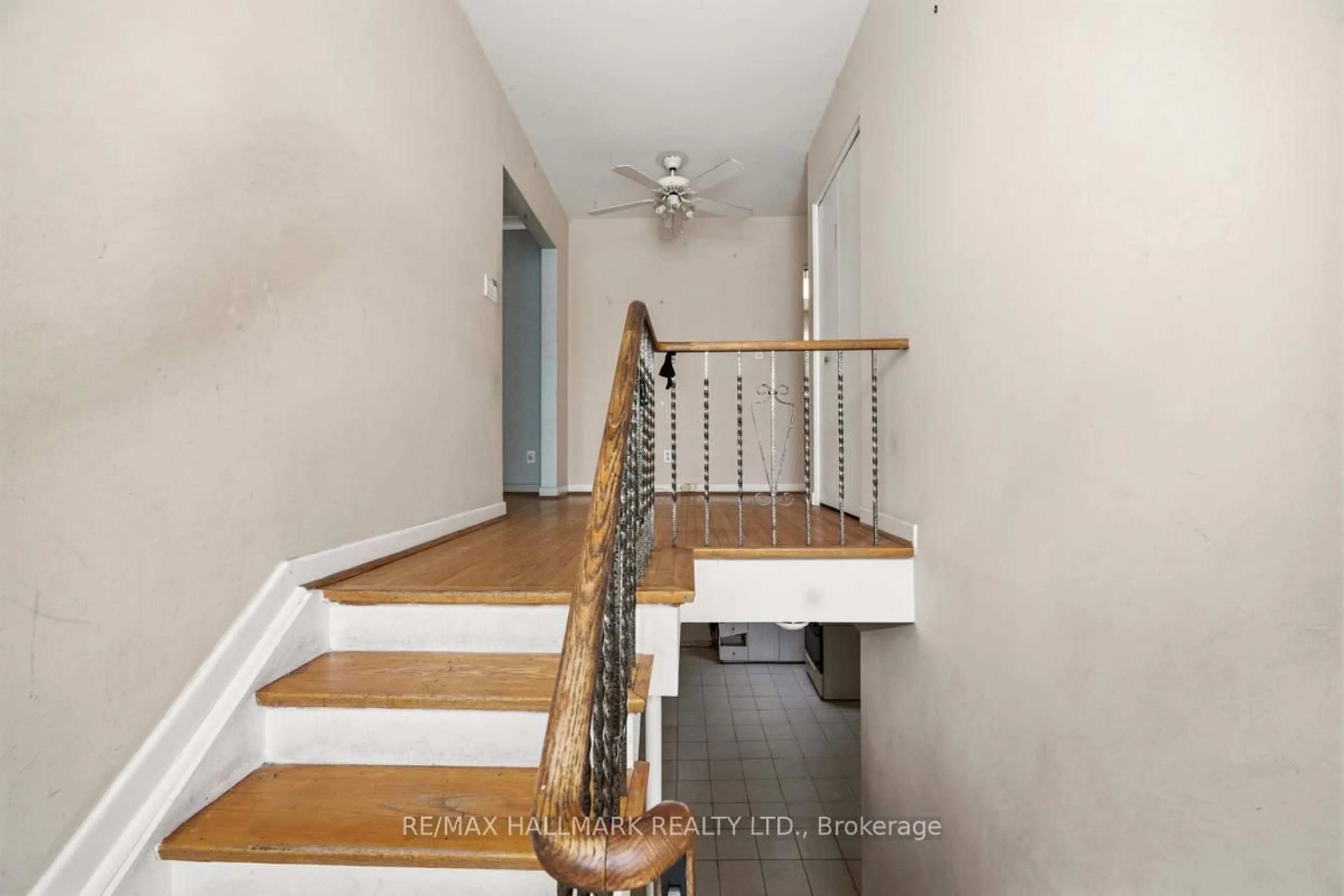 Unknown for 10 Henderson Ave, Markham Ontario L3T 2K3