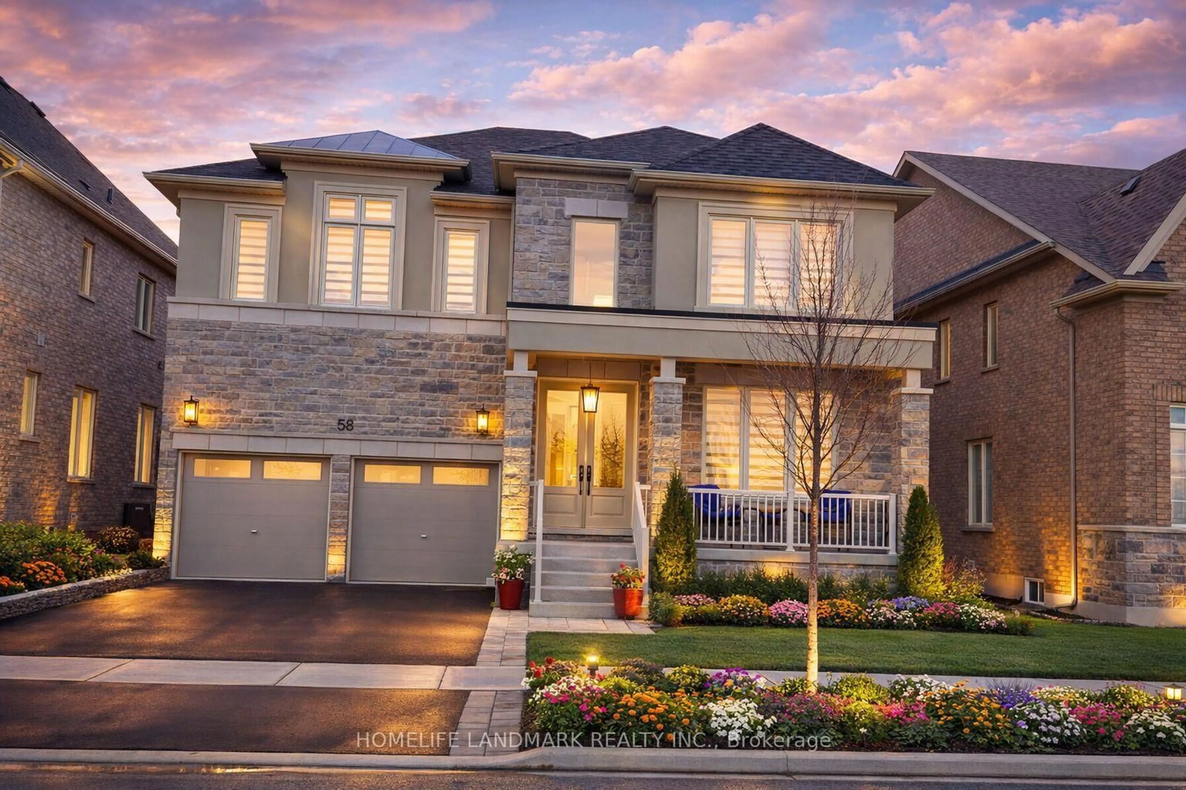 Home with brick exterior material, street for 158 Walter English Dr, East Gwillimbury Ontario L9N 0Y8